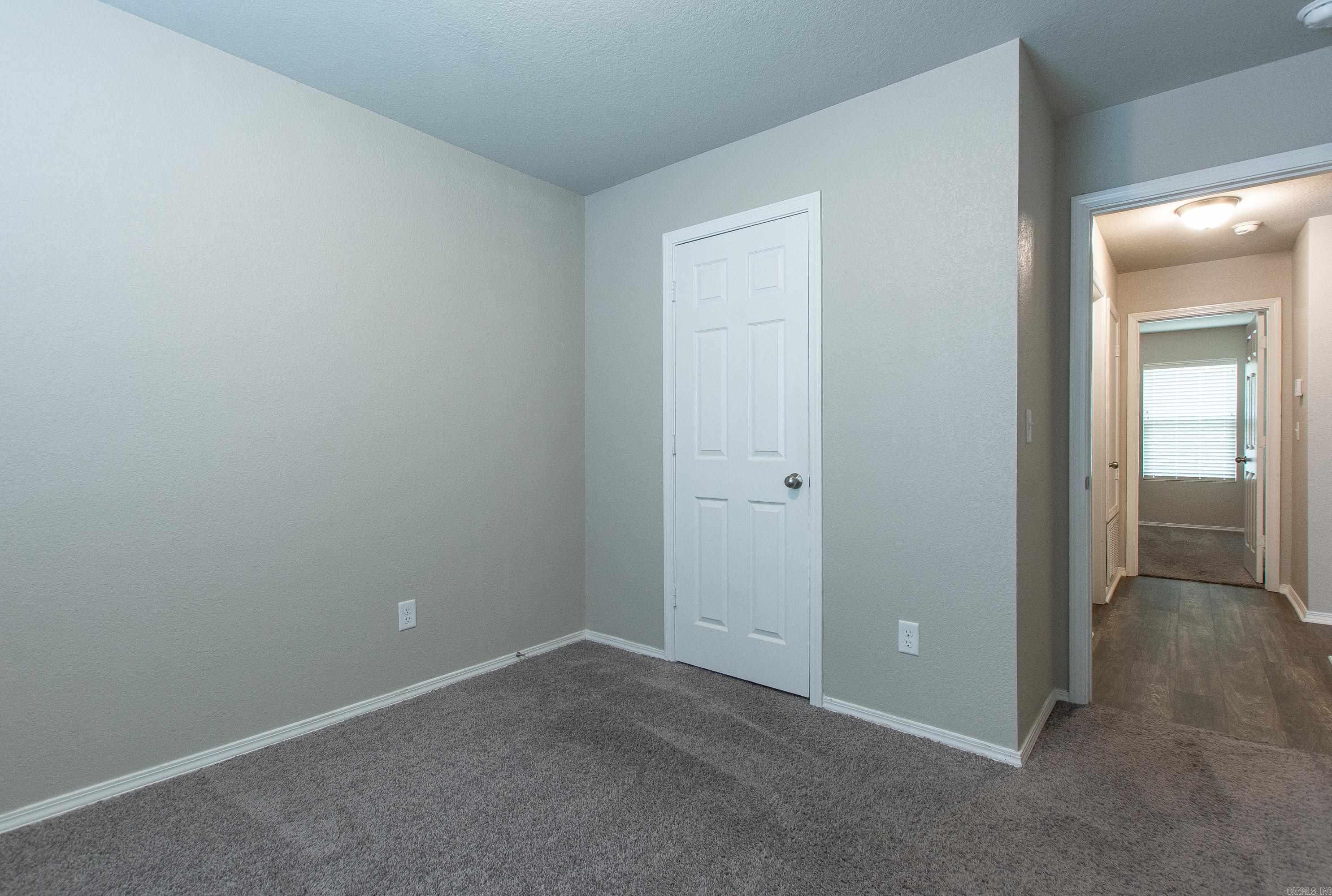 HILLDALE CROSSING - Residential