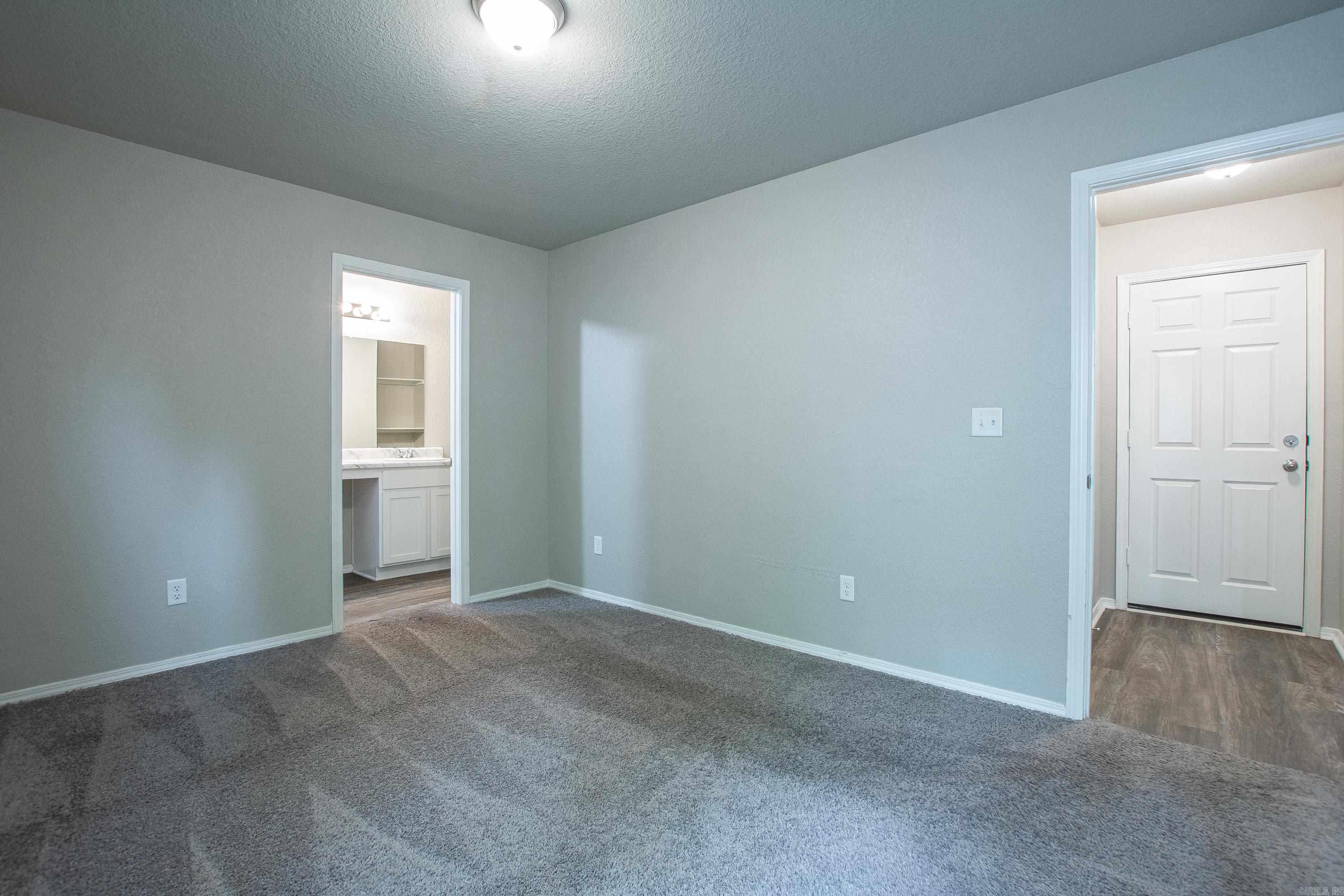 HILLDALE CROSSING - Residential