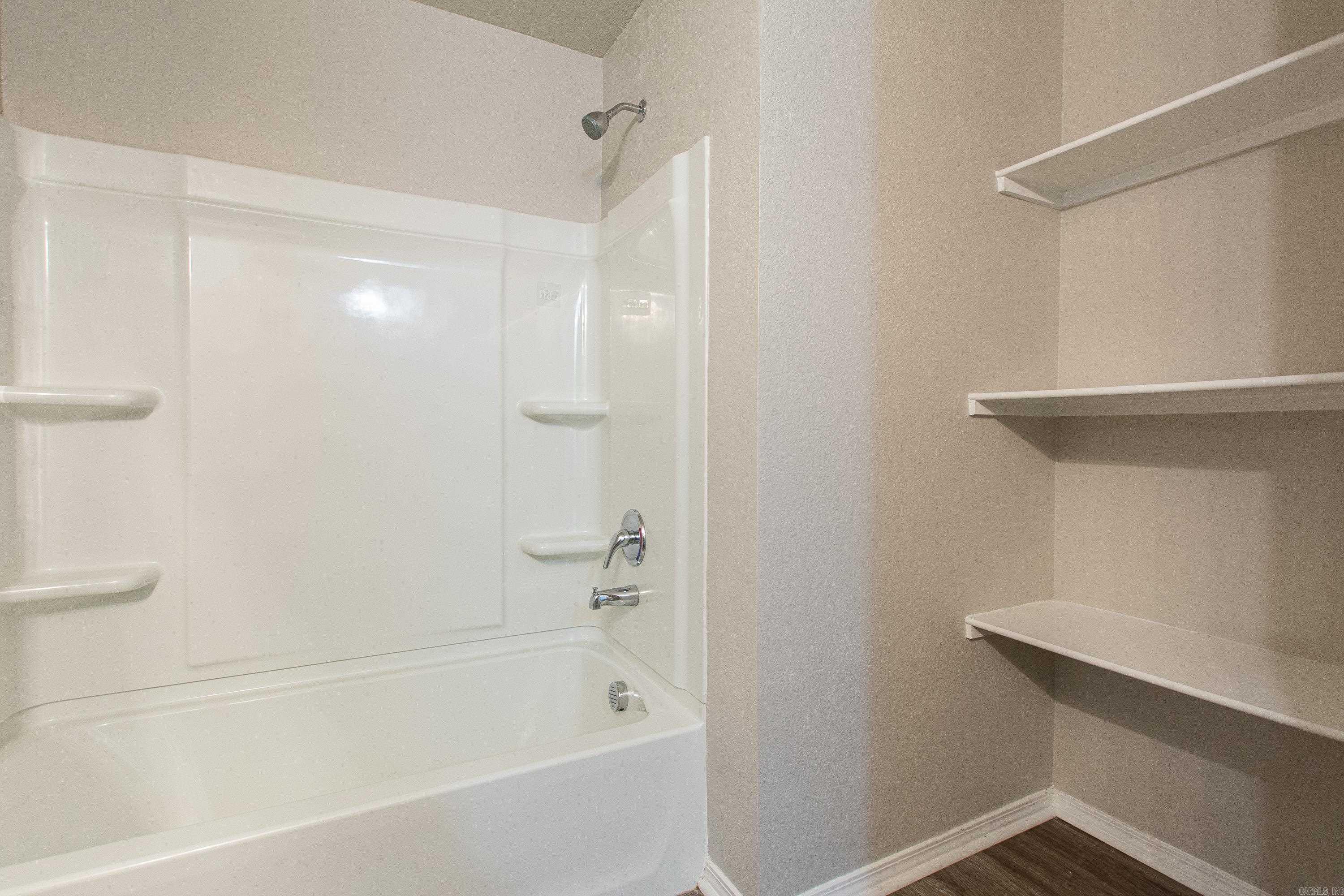 HILLDALE CROSSING - Residential