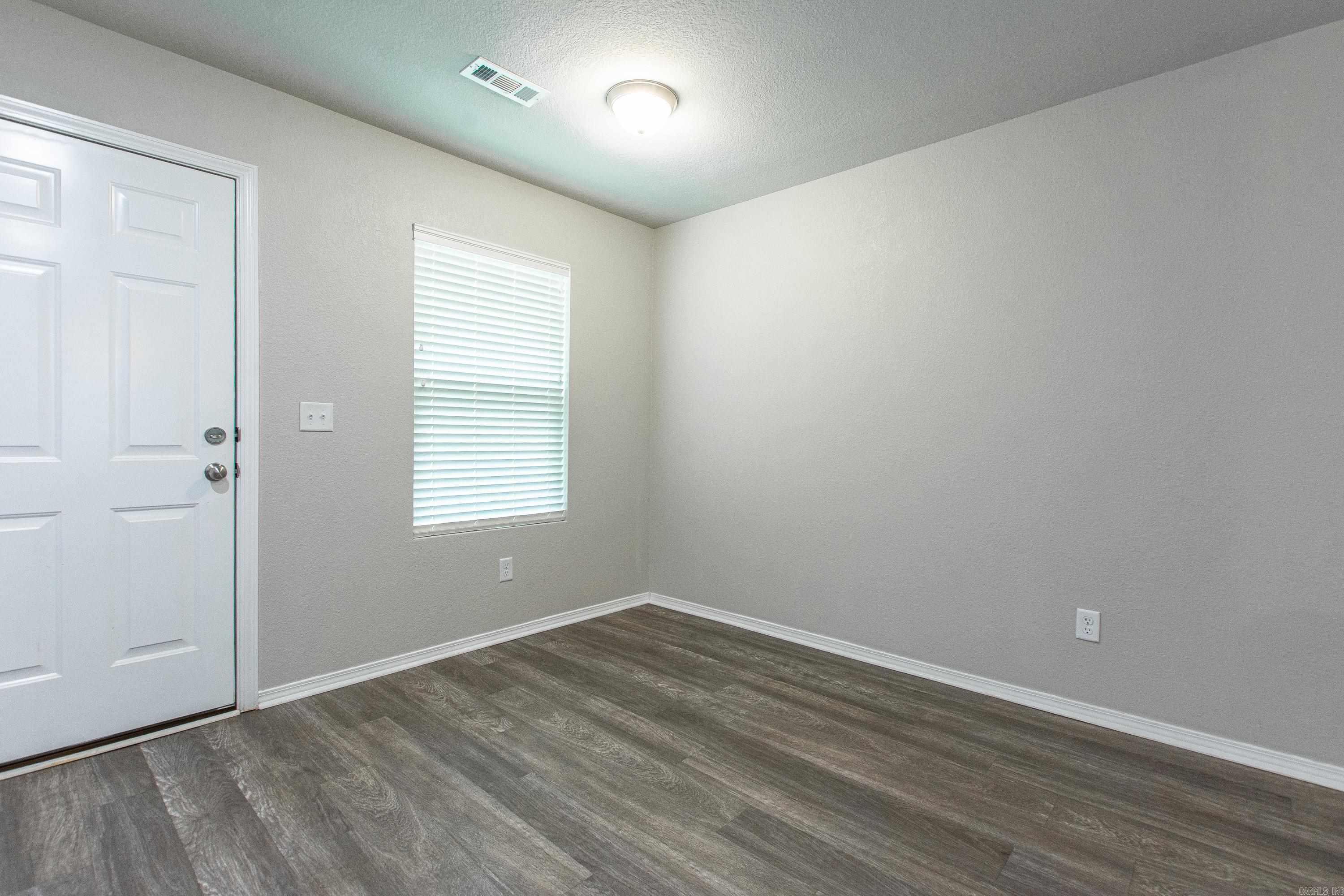 HILLDALE CROSSING - Residential