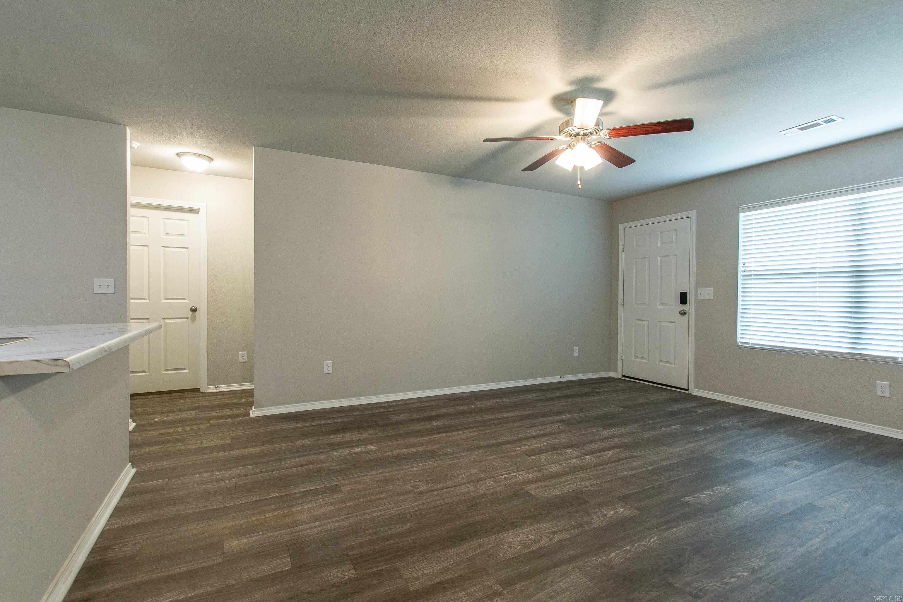 HILLDALE CROSSING - Residential
