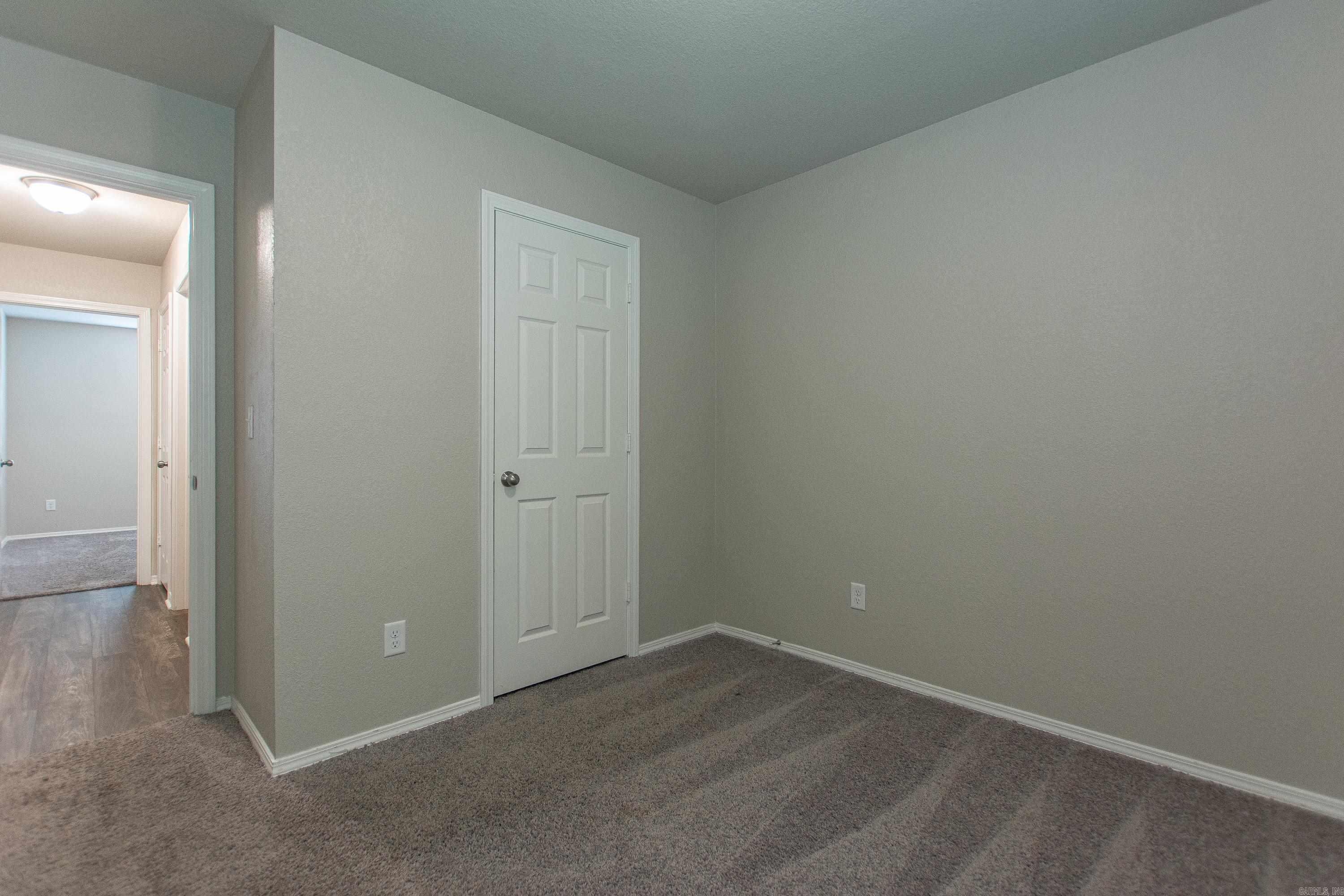 HILLDALE CROSSING - Residential