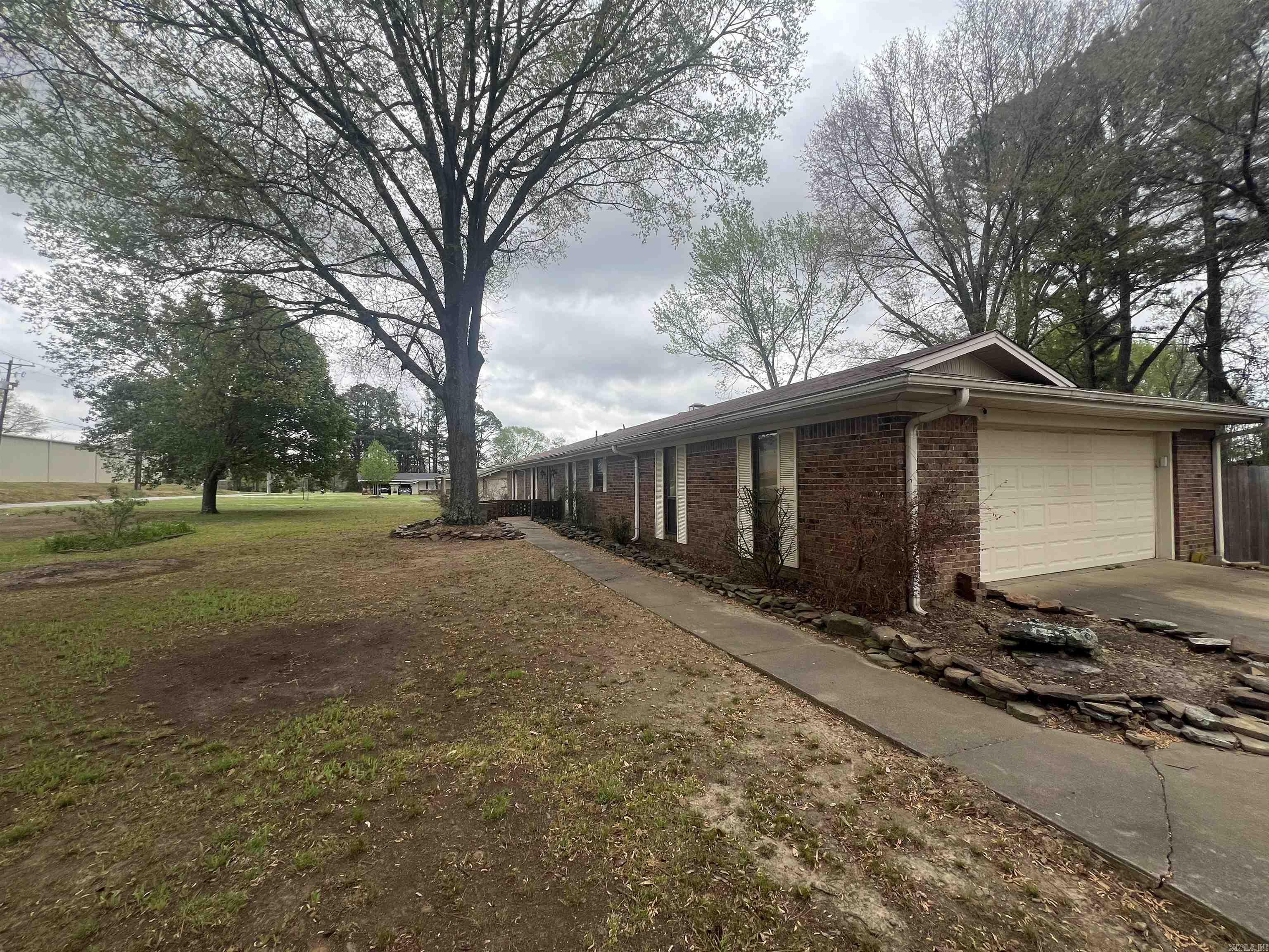 BALD KNOB OUTLOTS - Residential