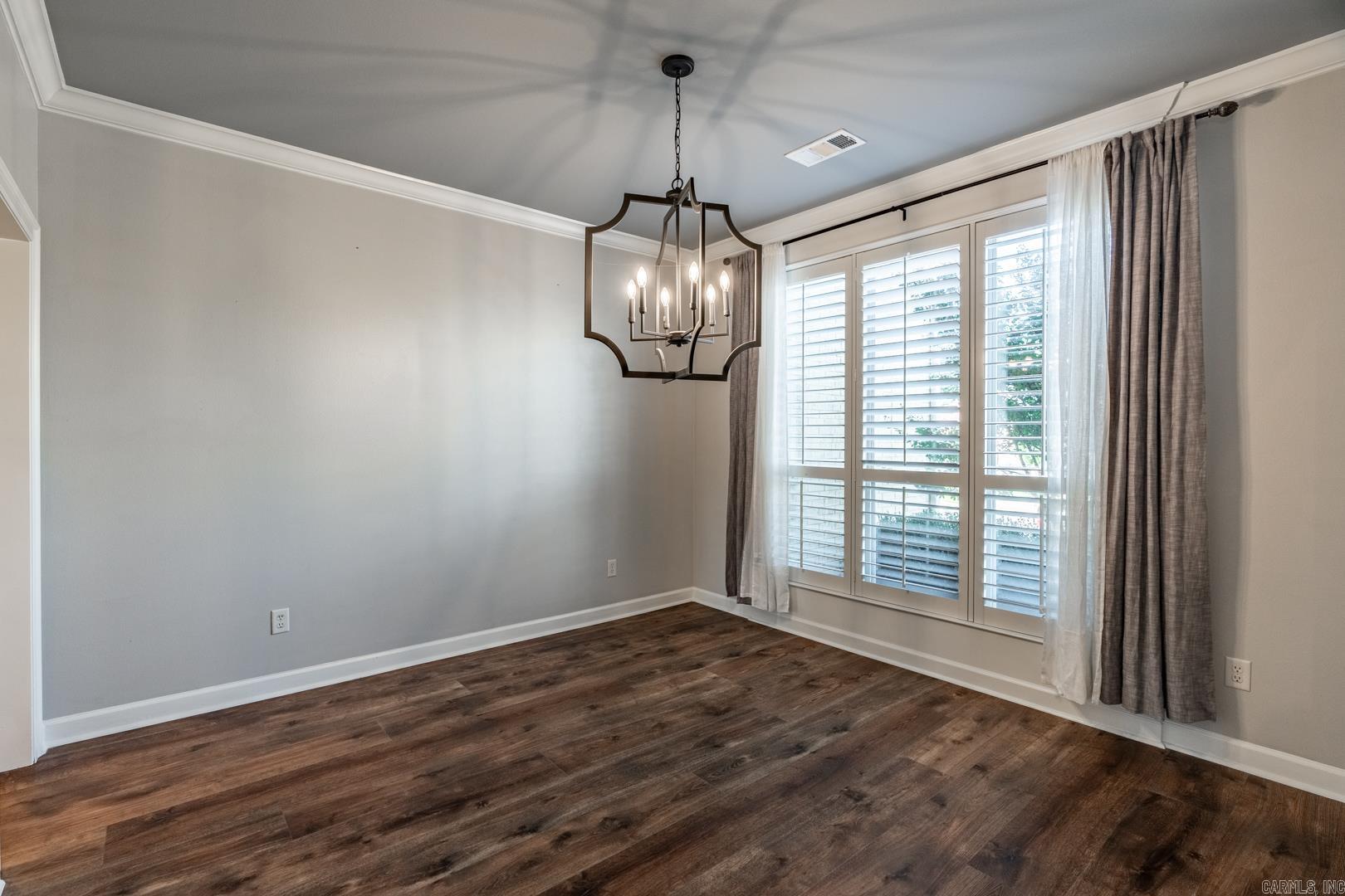 CHENAL VALLEY EPERNAY PLACE - Residential