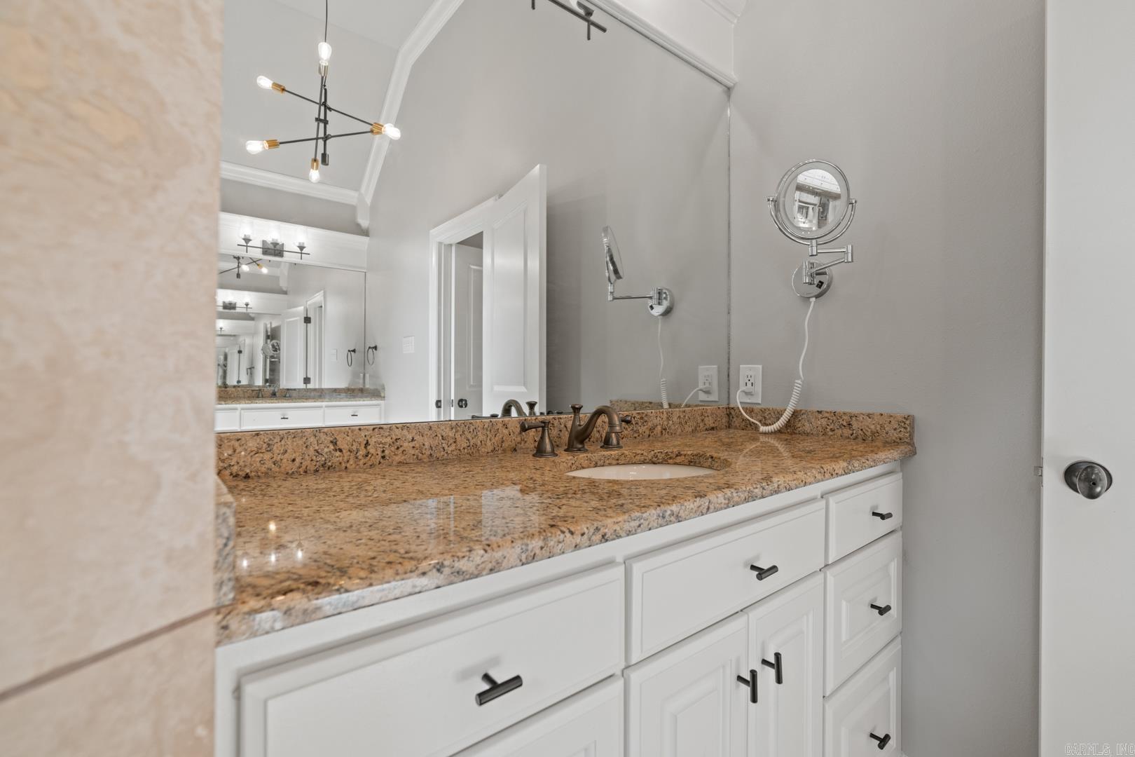 CHENAL VALLEY EPERNAY PLACE - Residential