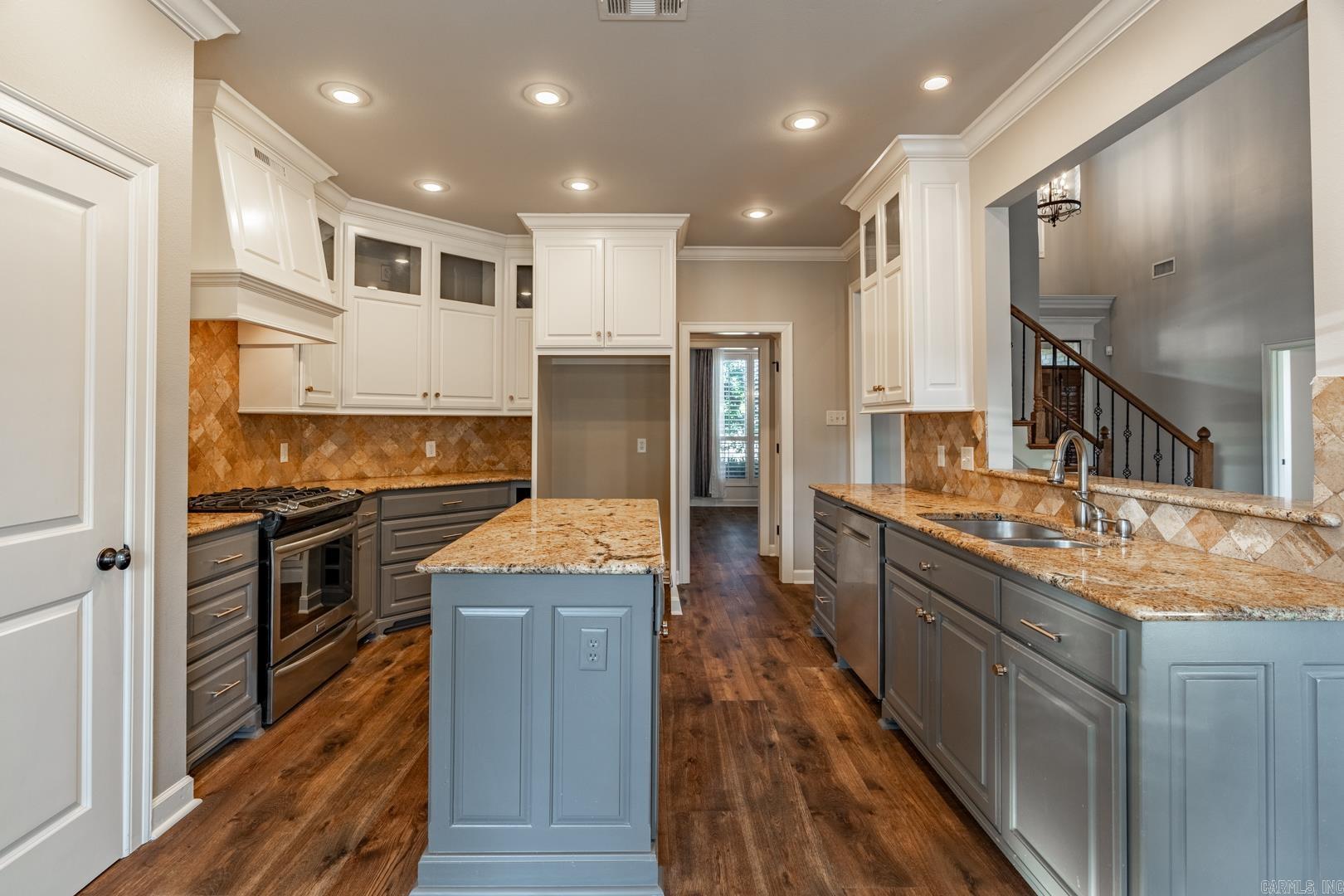 CHENAL VALLEY EPERNAY PLACE - Residential