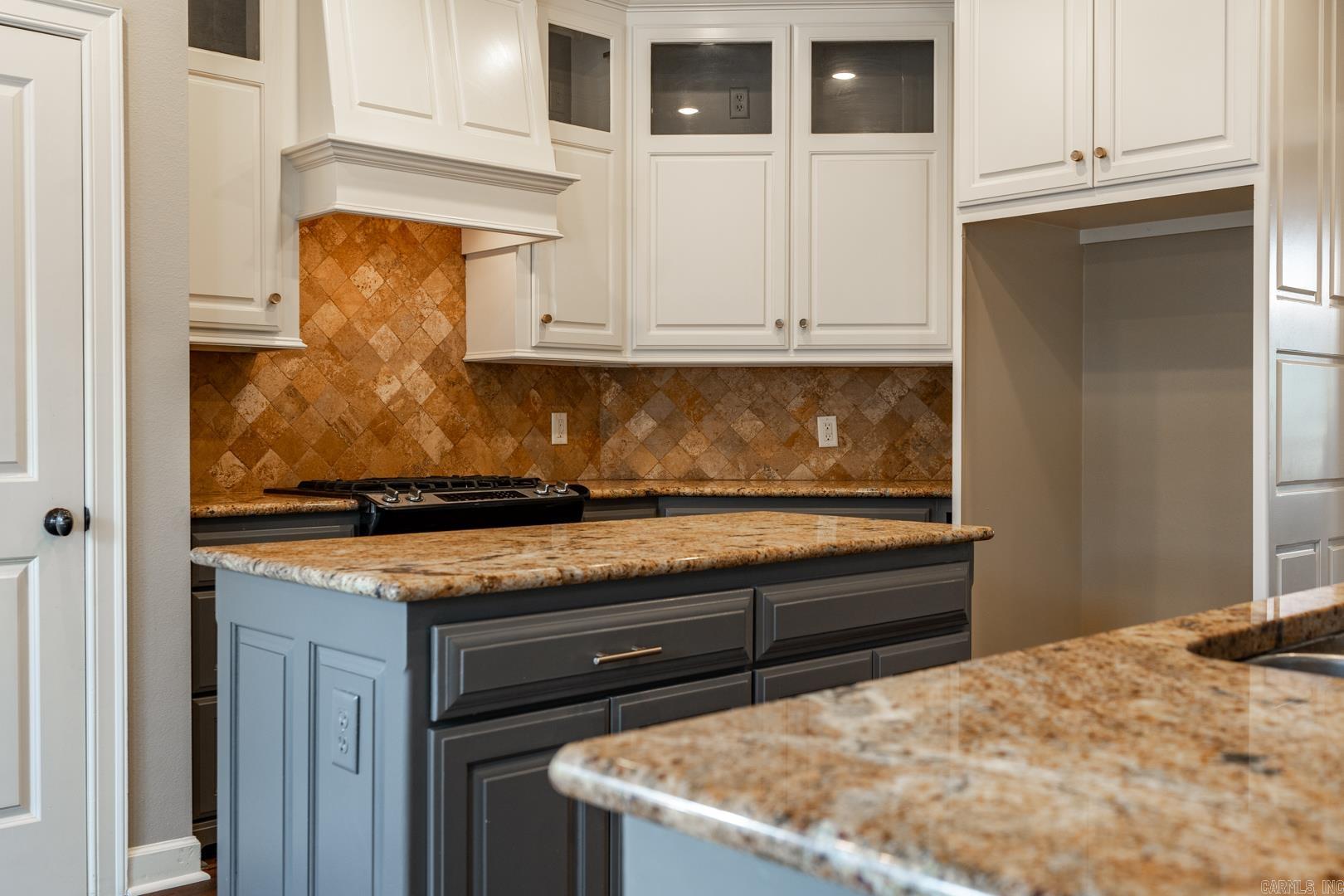 CHENAL VALLEY EPERNAY PLACE - Residential