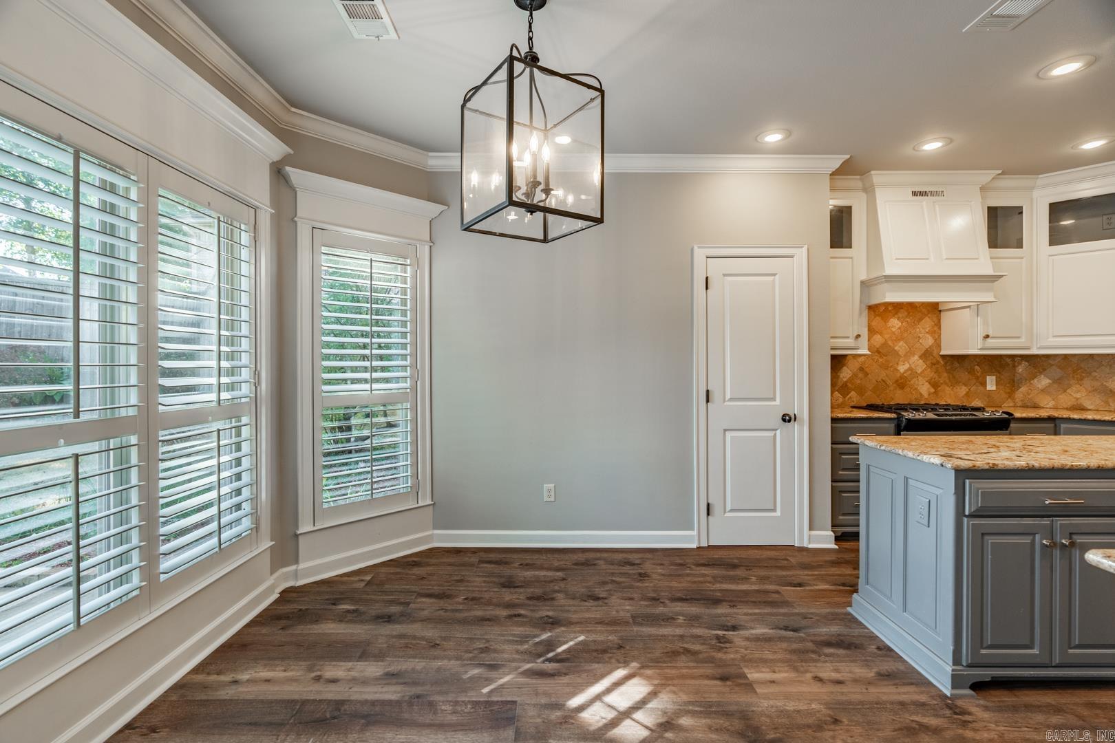 CHENAL VALLEY EPERNAY PLACE - Residential