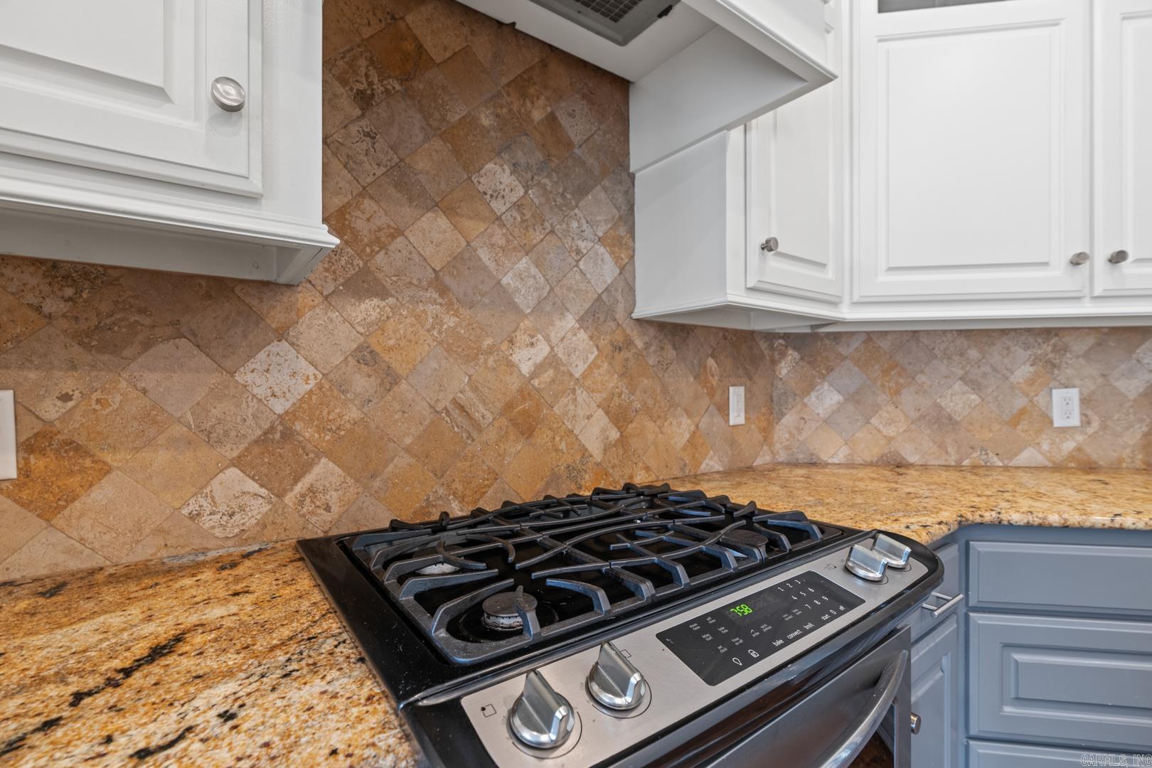 CHENAL VALLEY EPERNAY PLACE - Residential