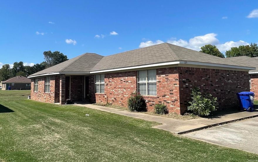 This 4-bedroom, 2-bath duplex features two well-maintained 2-bed, 1-bath units, providing a strong rental history. With a location in the heart of Conway, this is a prime investment property that has never had trouble staying rented!  Tenants love the spacious layout, quiet street, and easy access to I-40. Plus, it's just minutes from the University of Arkansas – Conway, making it ideal for student rentals or long-term tenants.  Purchase this duplex individually or as part of a package deal with two other duplexes within the same block. Contact us today for more details!