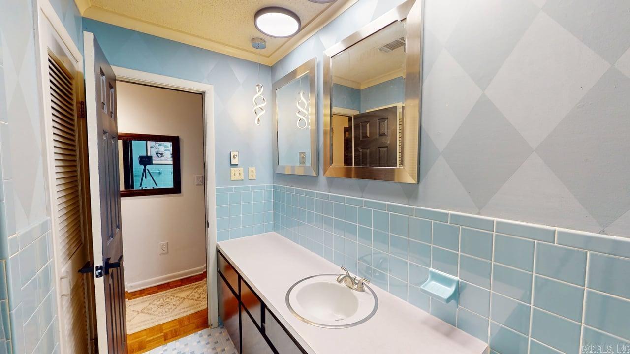 West Gate - Residential