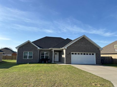 Photo of 1300 Ridgefield Circle Cir, Searcy, AR 72143 (MLS # 26009685)