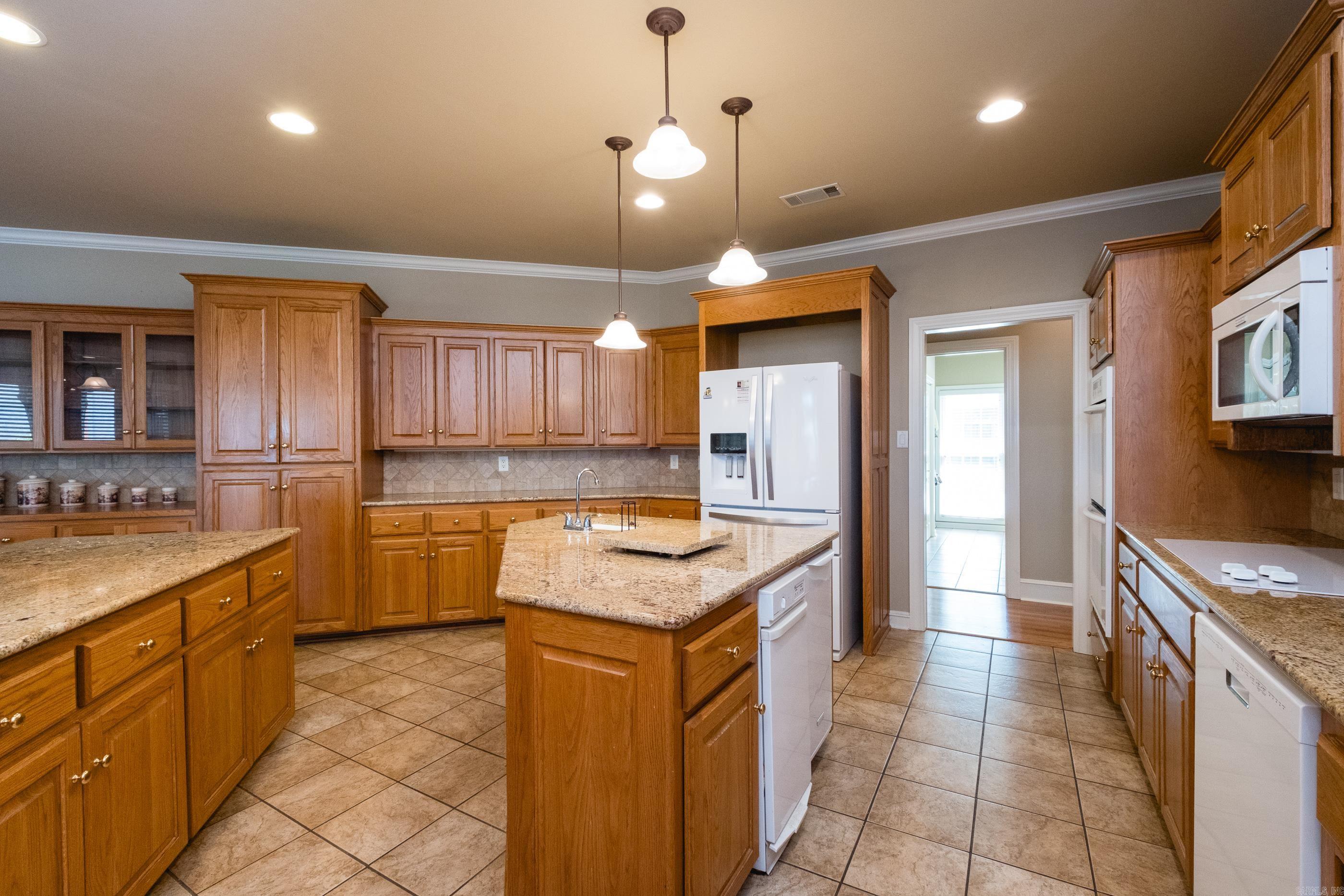 WELLINGTON POINTE ANNEX - Residential