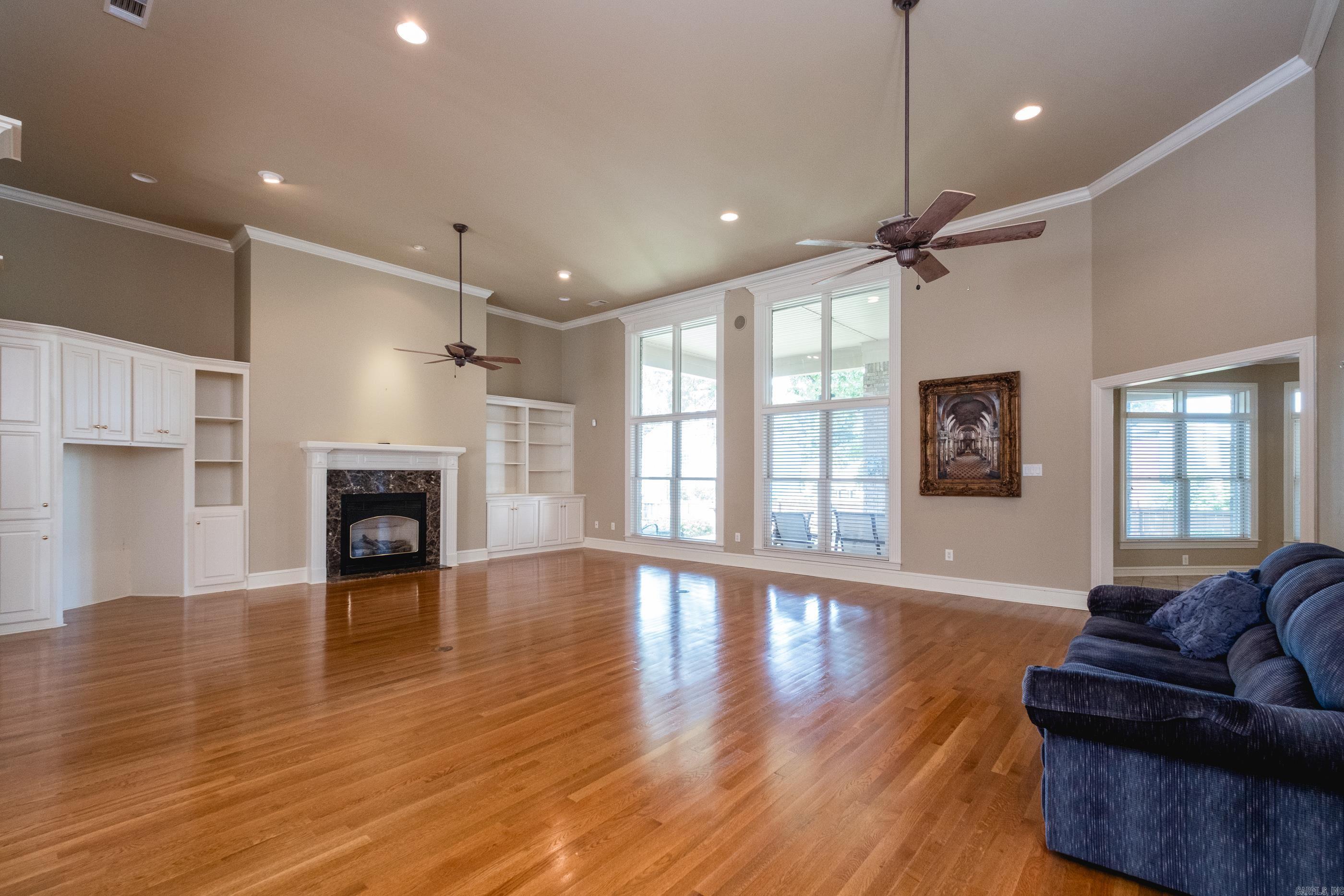 WELLINGTON POINTE ANNEX - Residential