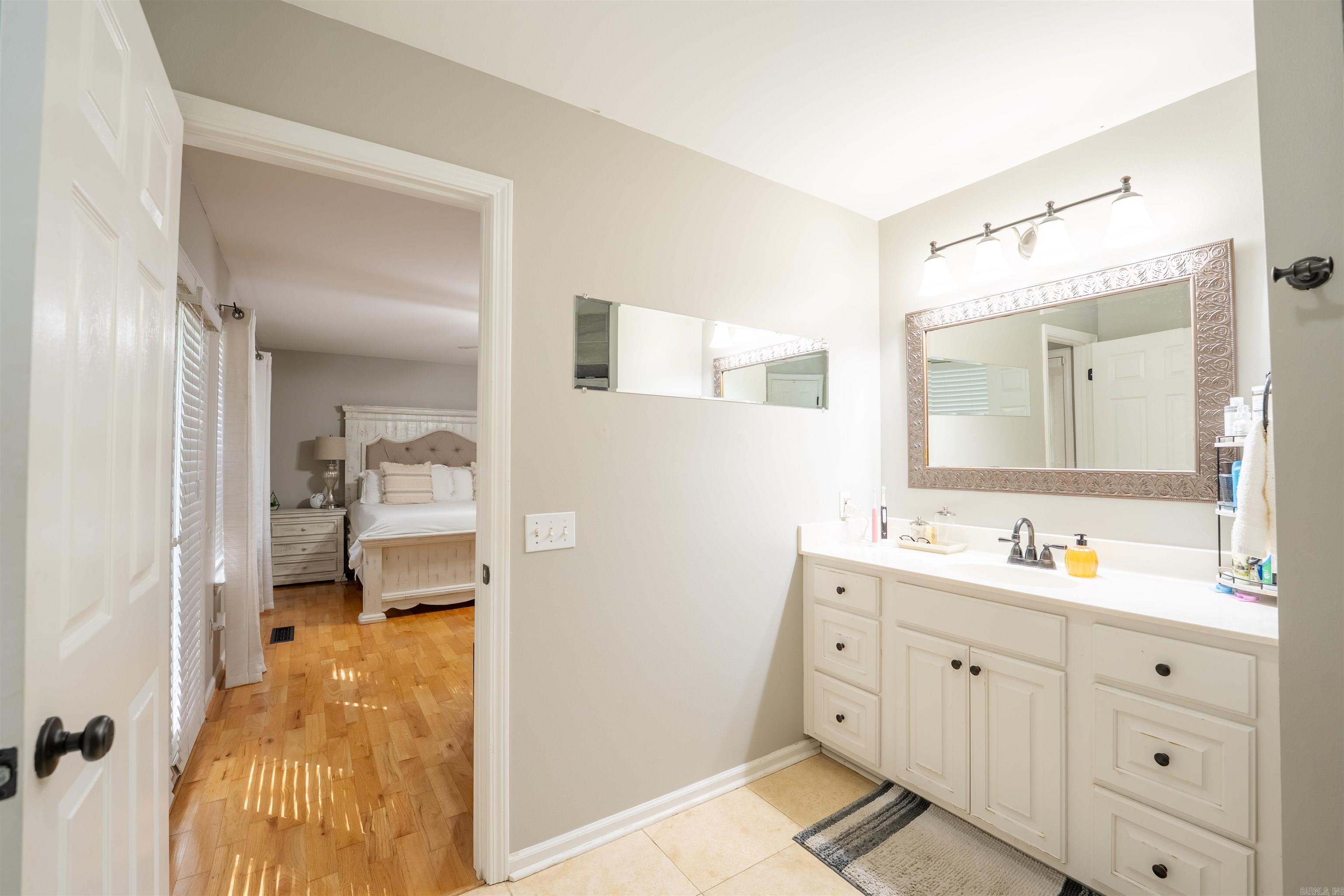 Marlowe Manor - Residential