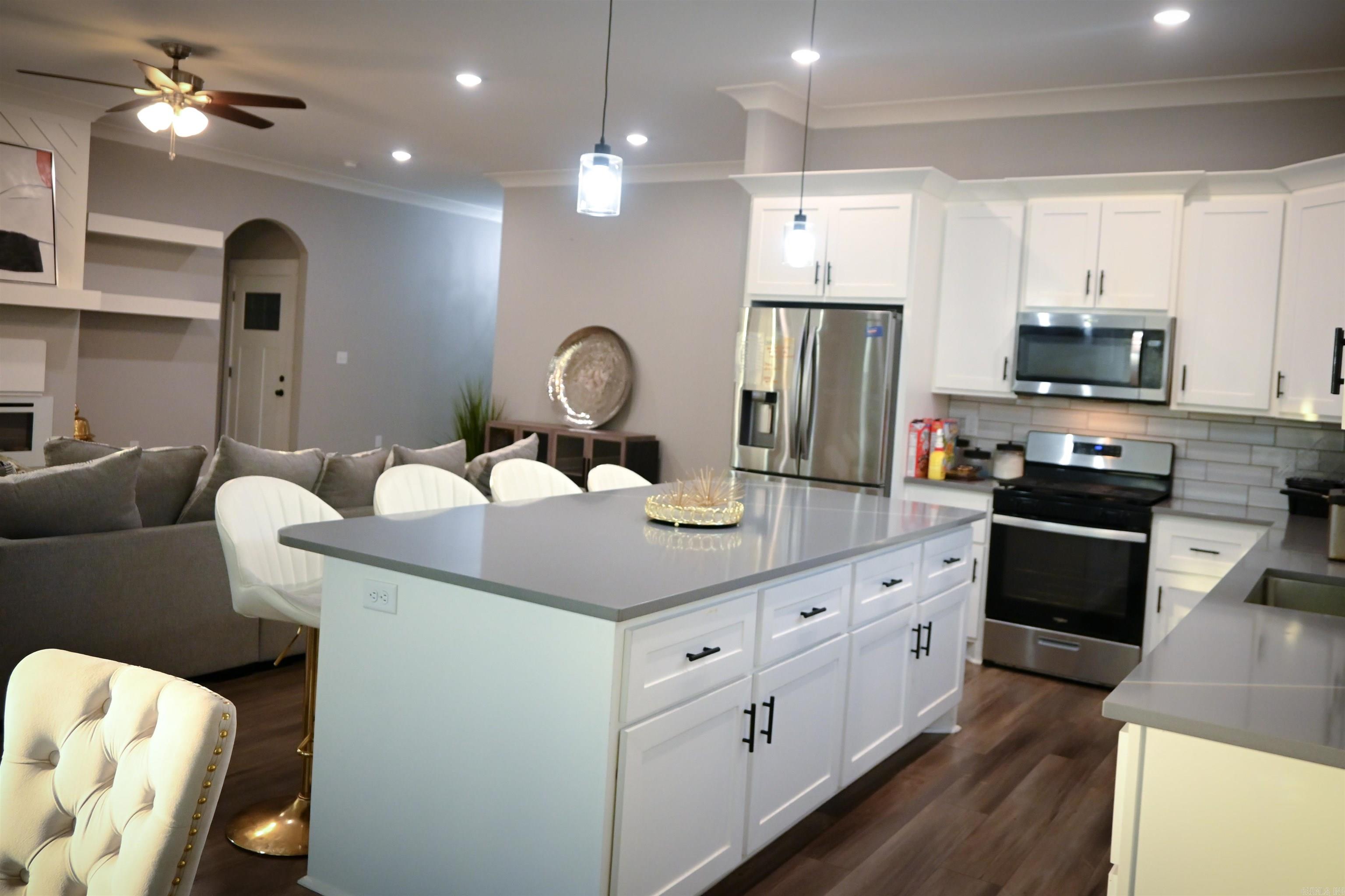 CREEKSIDE ADDN - Residential