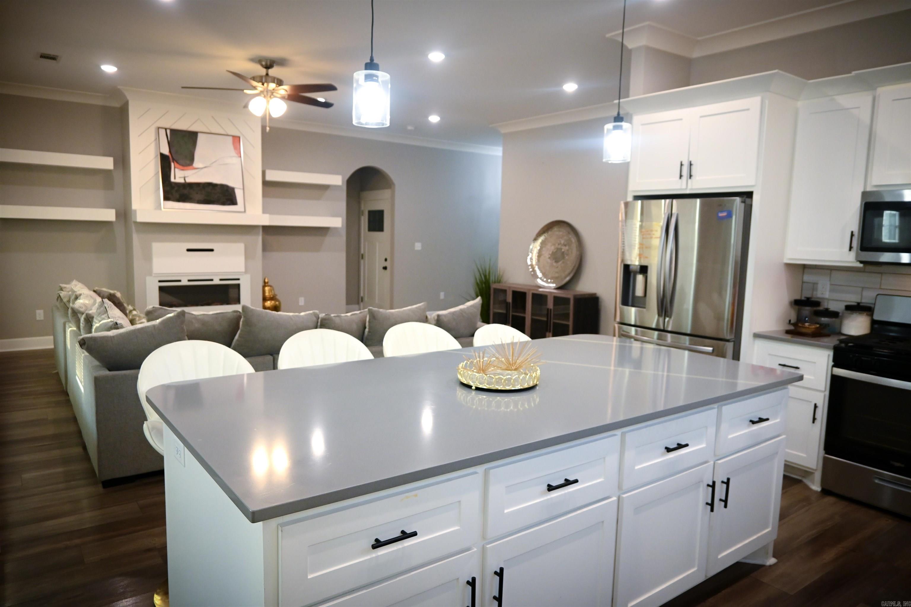 CREEKSIDE ADDN - Residential