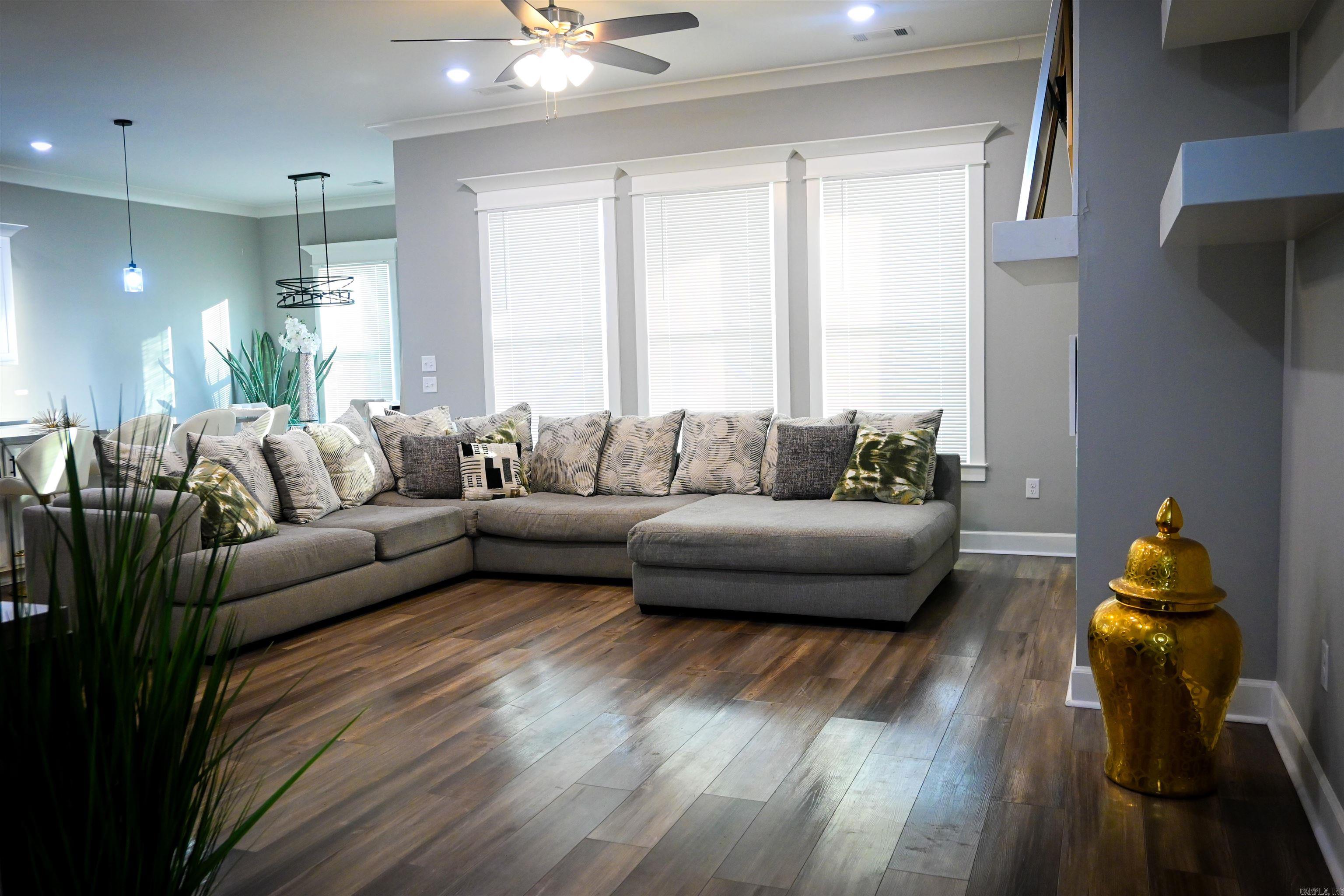 CREEKSIDE ADDN - Residential