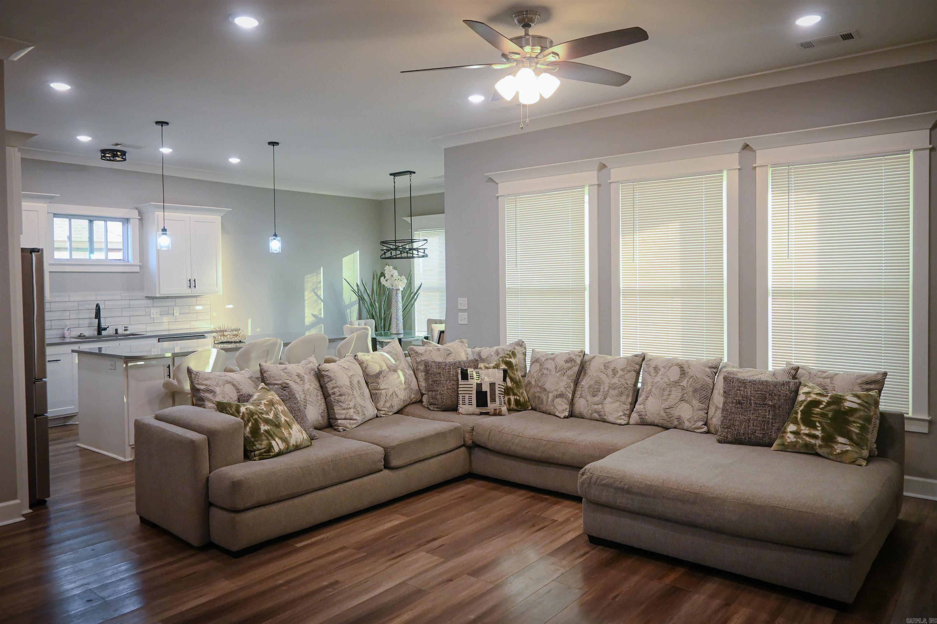 CREEKSIDE ADDN - Residential