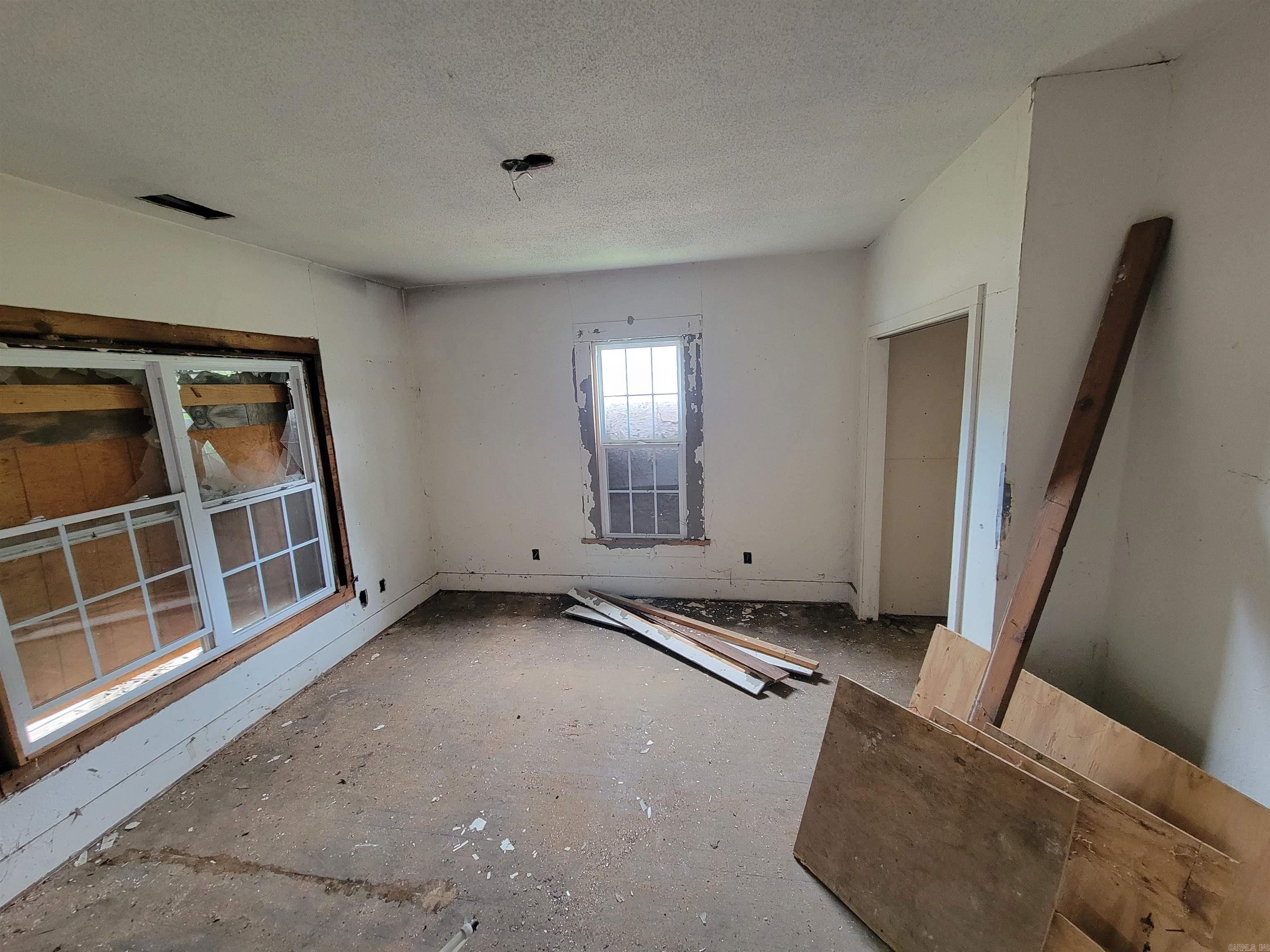 PETTEFERS - Residential