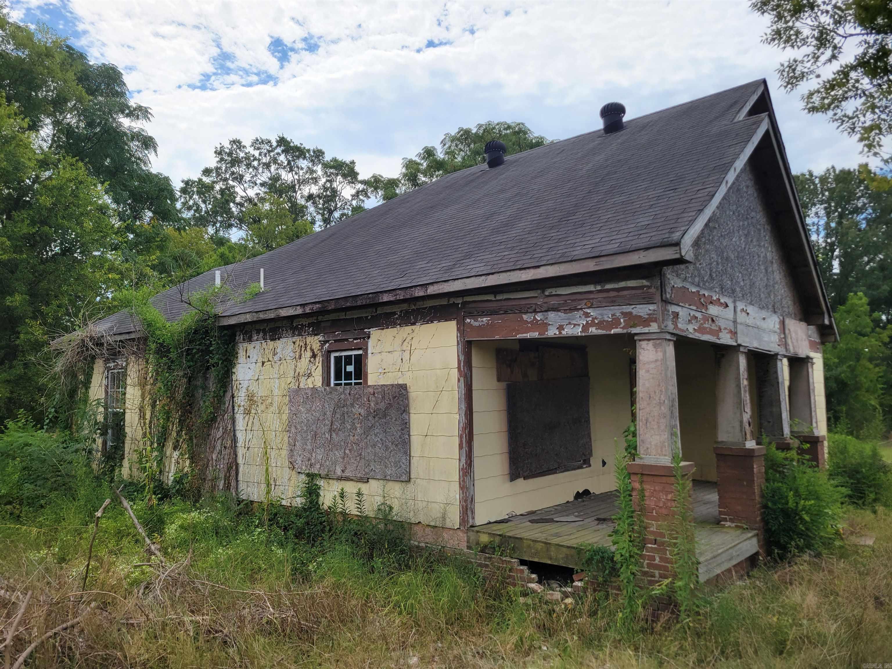 PETTEFERS - Residential