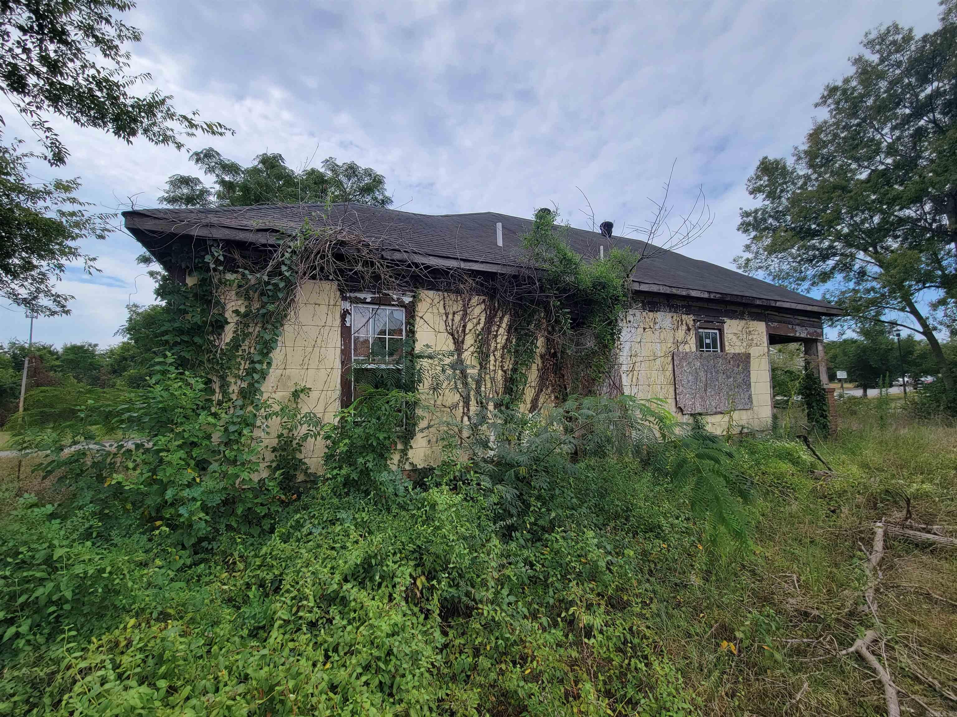 PETTEFERS - Residential