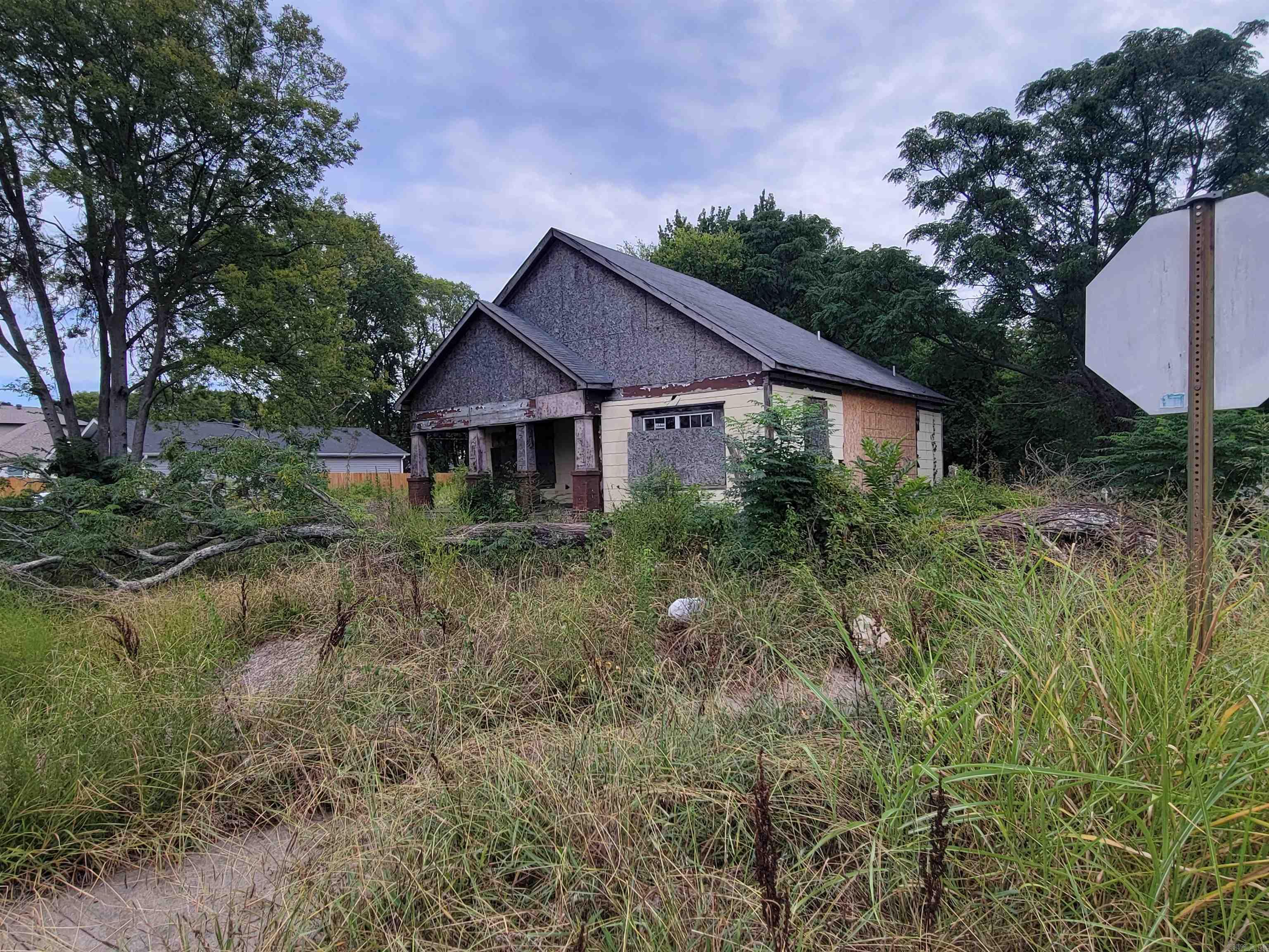 PETTEFERS - Residential