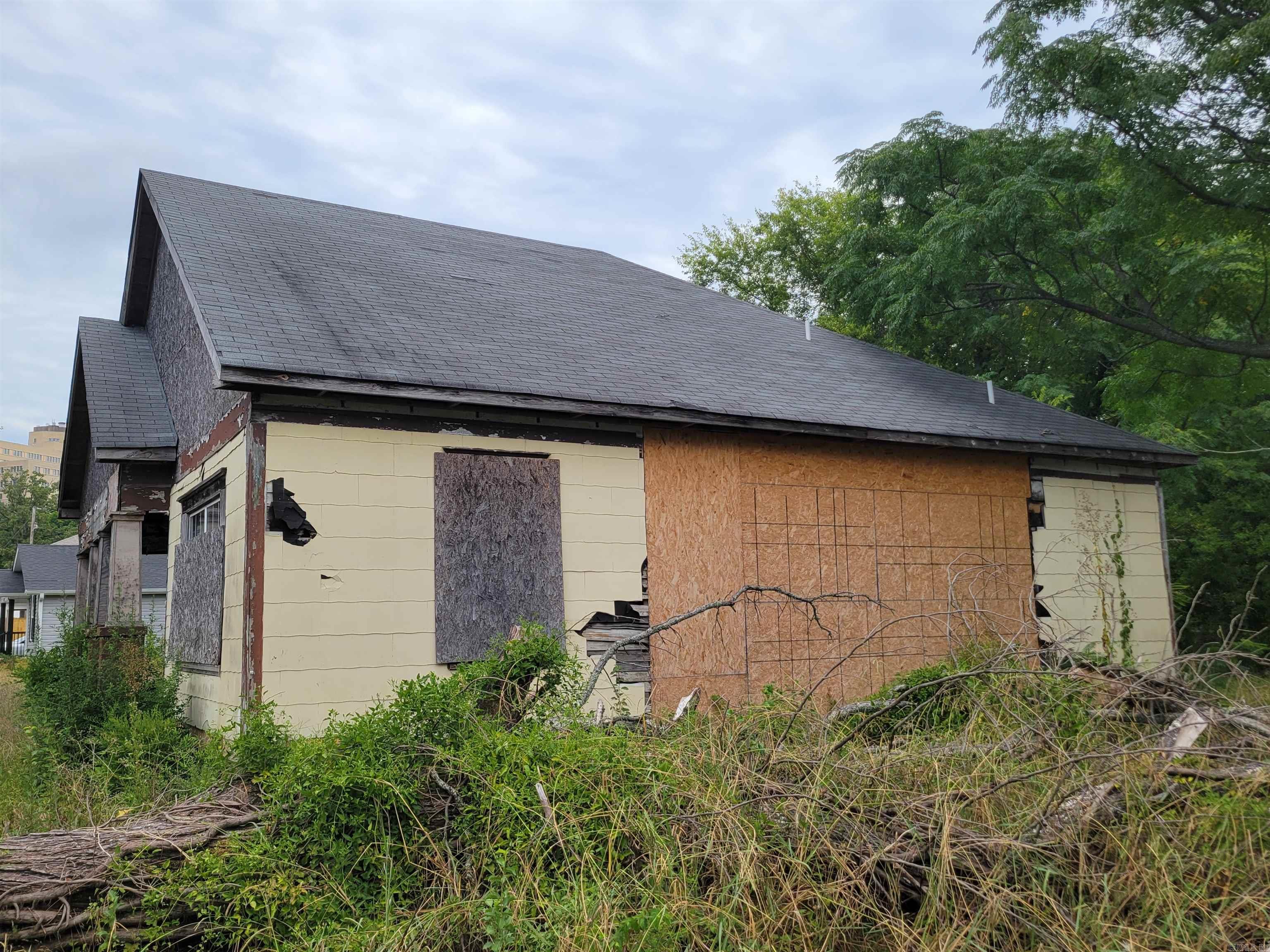 PETTEFERS - Residential