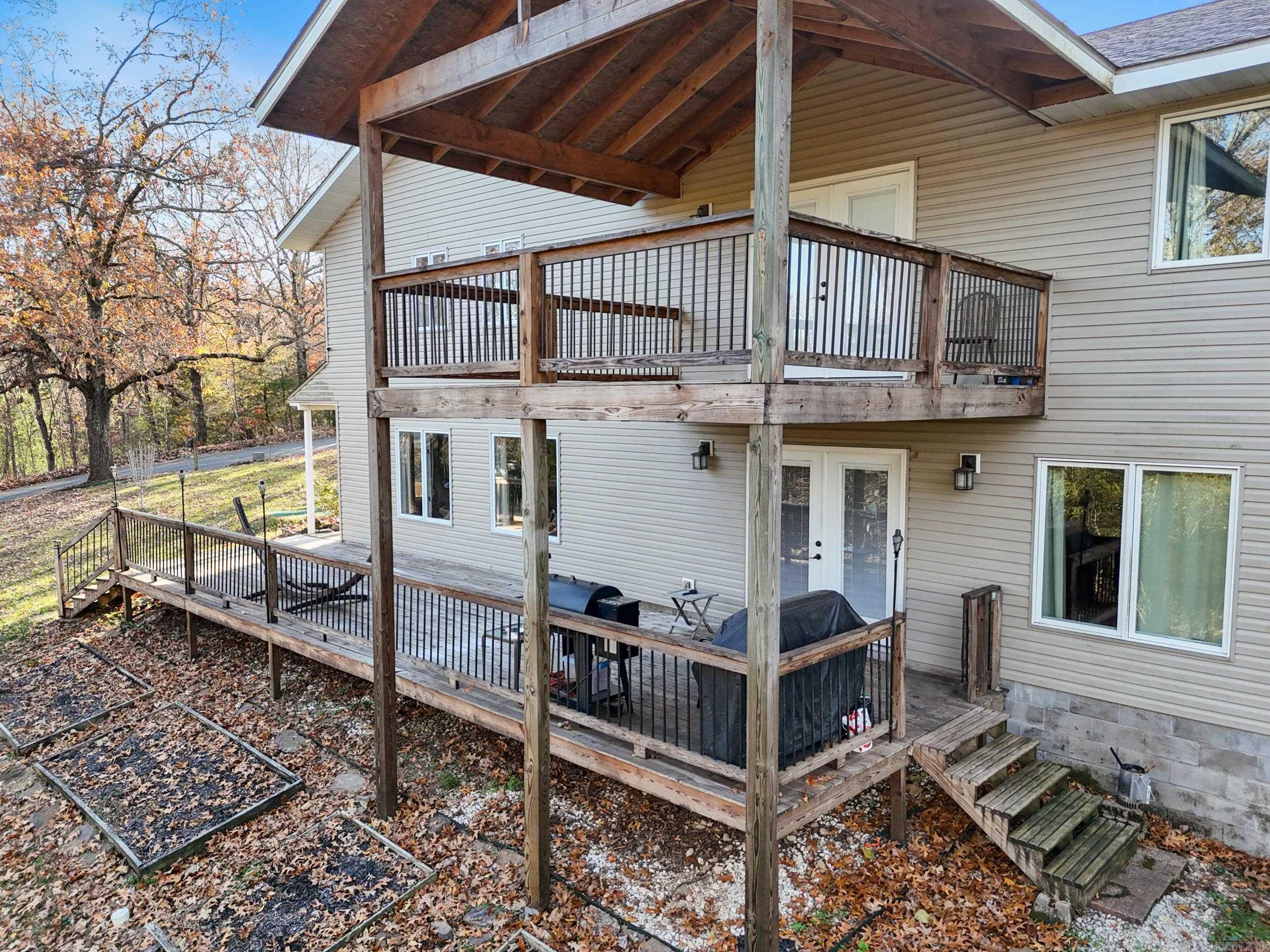 CENTER RIDGE - Residential