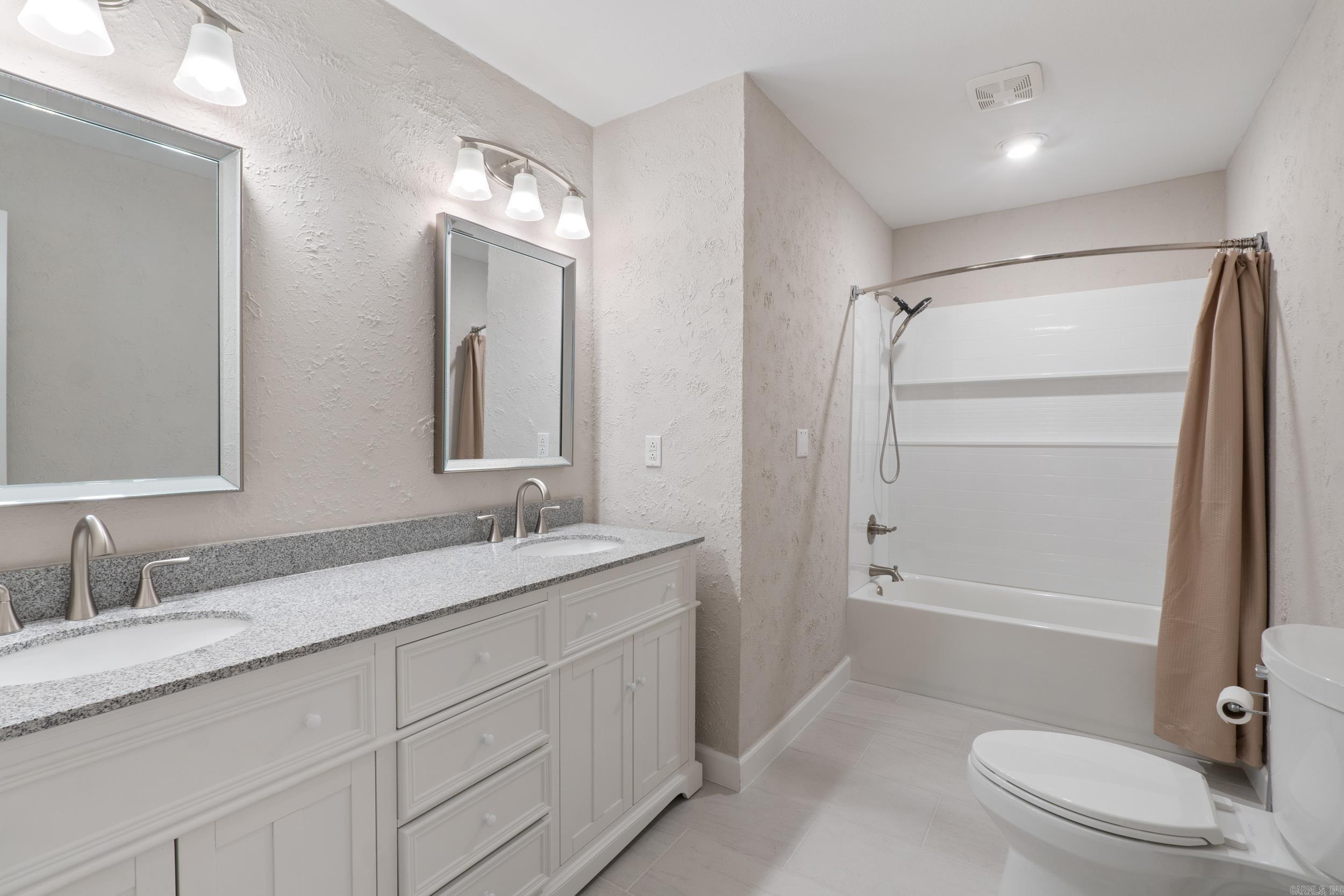 CENTER RIDGE - Residential