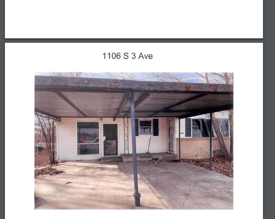 Fixer upper house in the city of Paragould. Motivated Seller