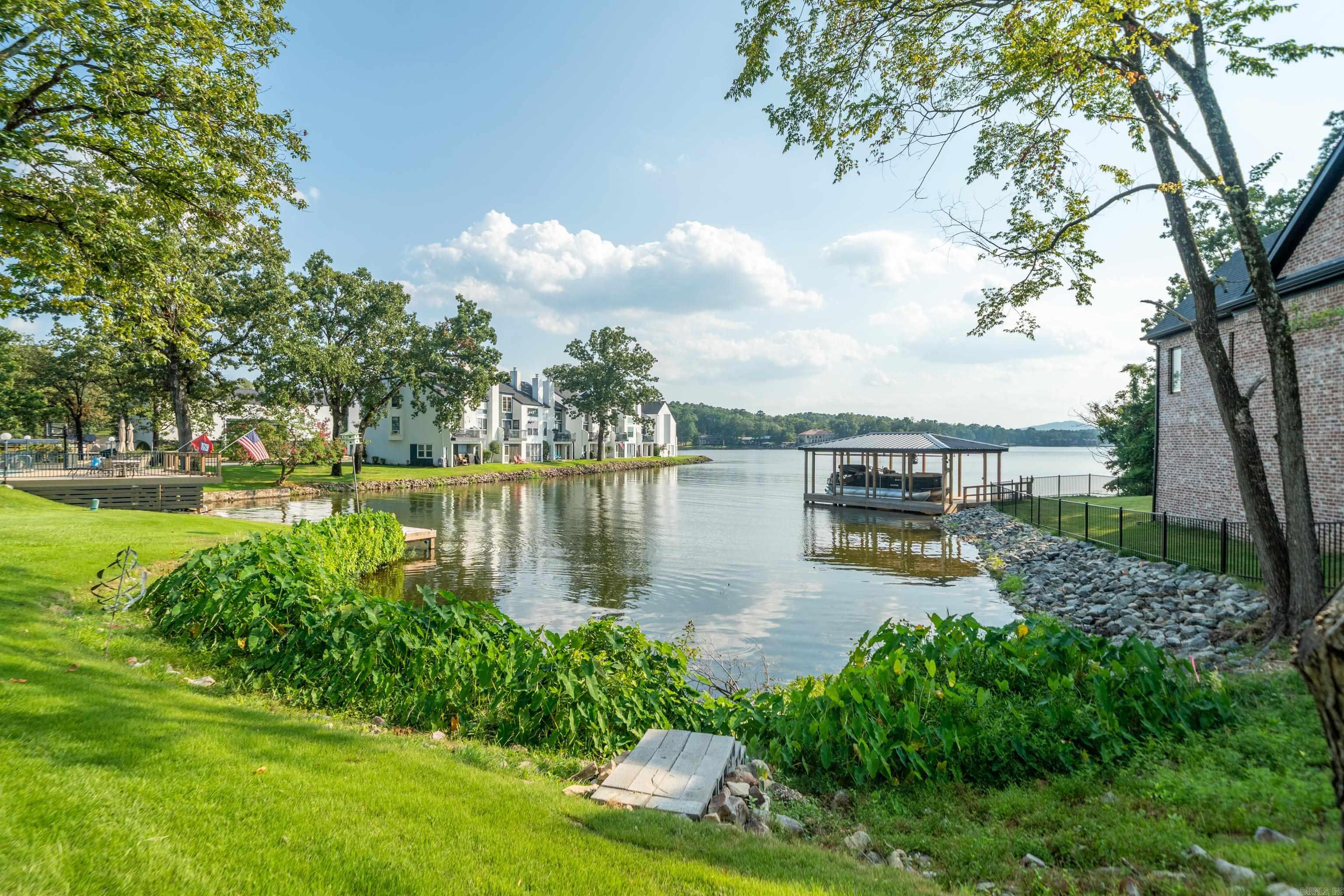 Treehouse Condo Phase II - Residential
