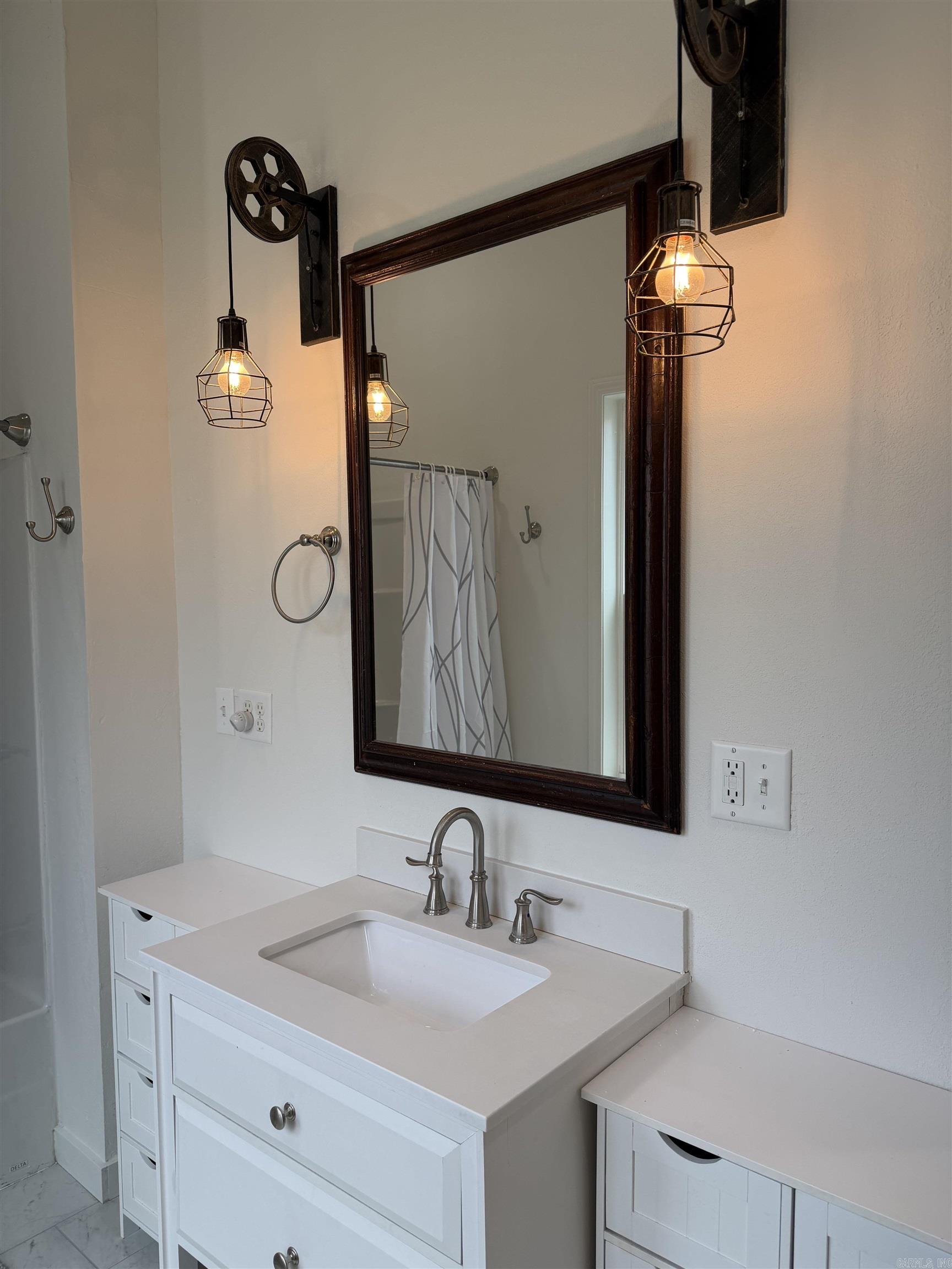 Heber Springs-Inside - Residential
