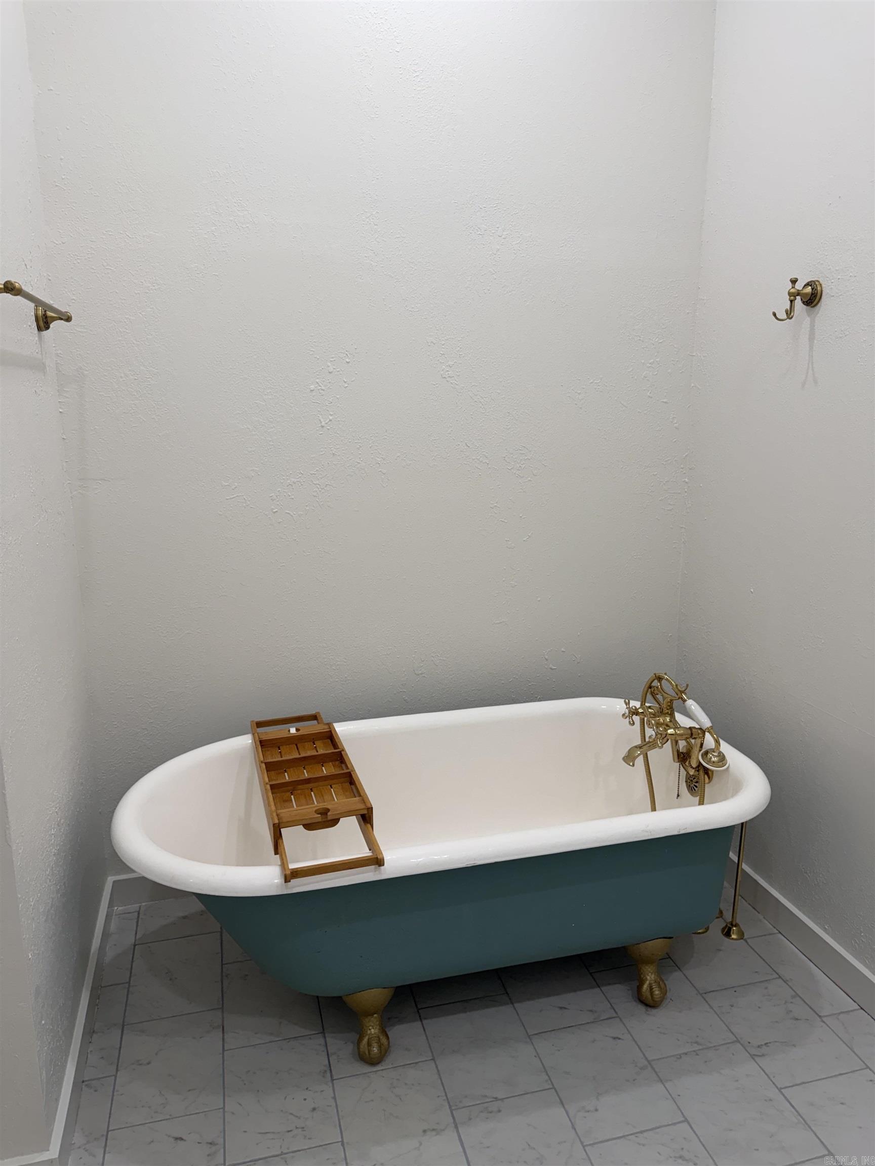 Heber Springs-Inside - Residential
