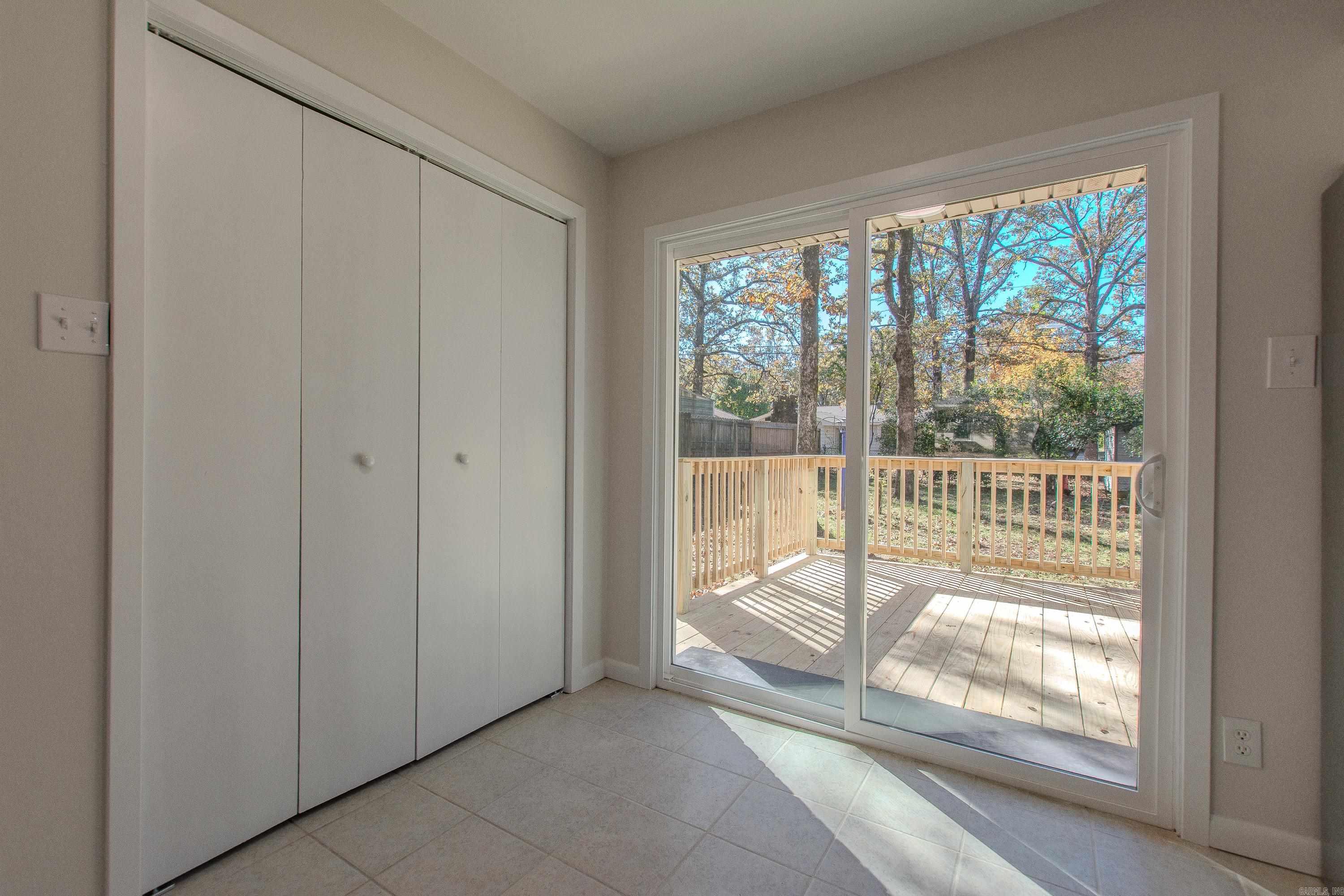 INDIAN HILLS - Residential