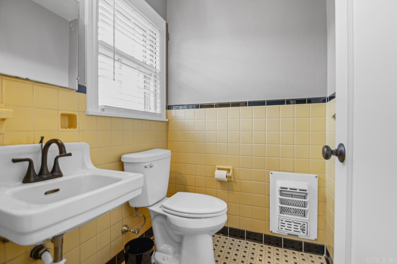 BRENTWOOD - Residential