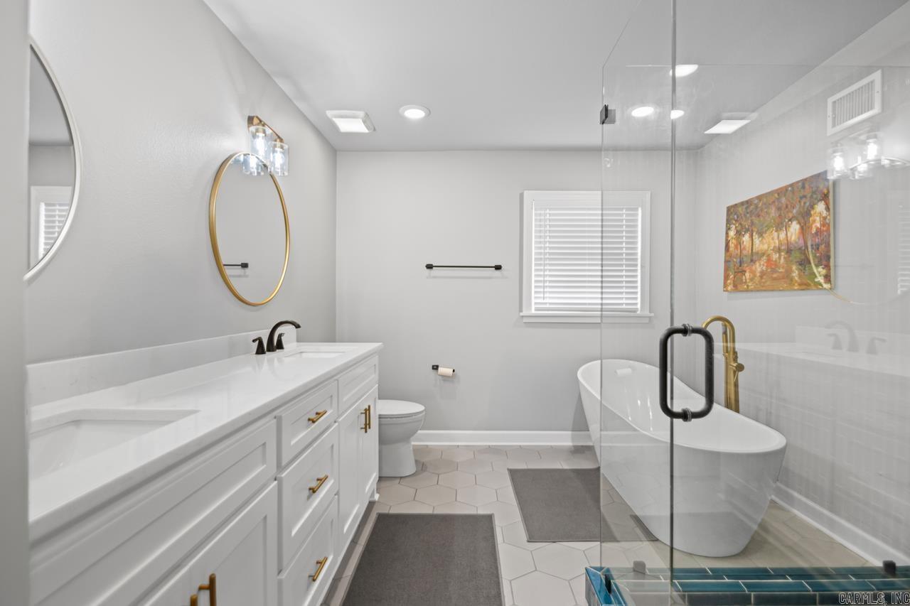 BRENTWOOD - Residential