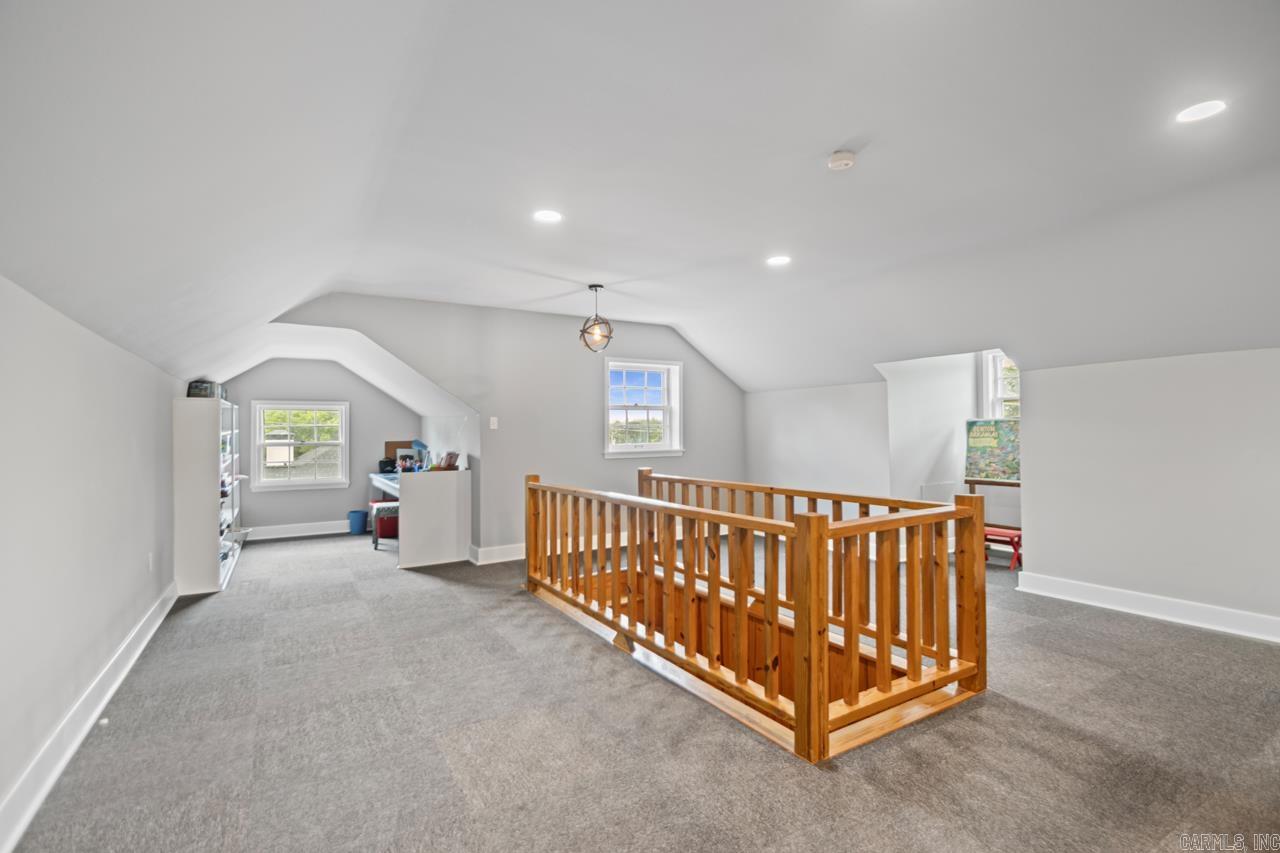 BRENTWOOD - Residential