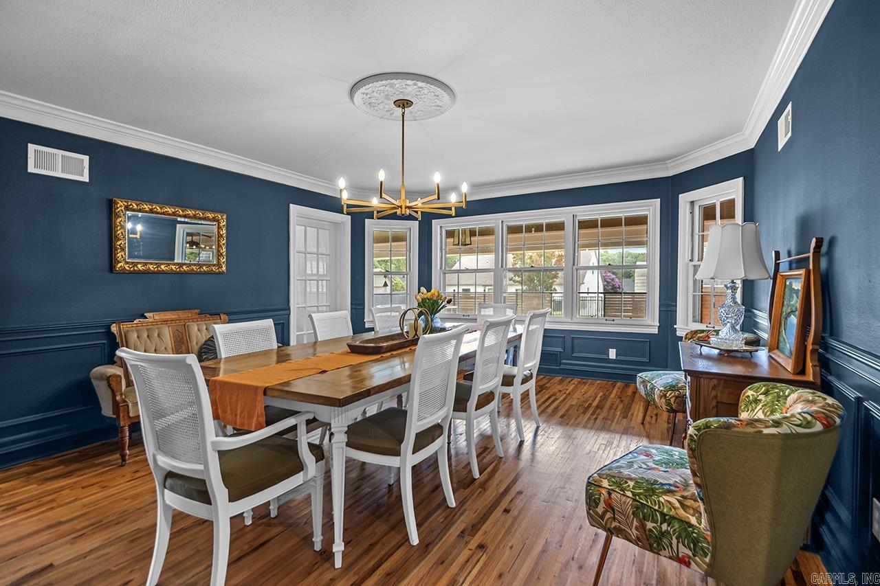 BRENTWOOD - Residential