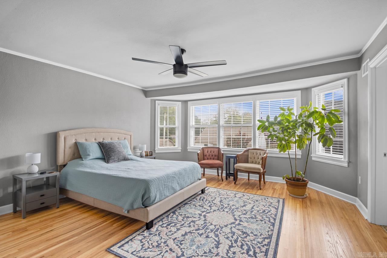 BRENTWOOD - Residential