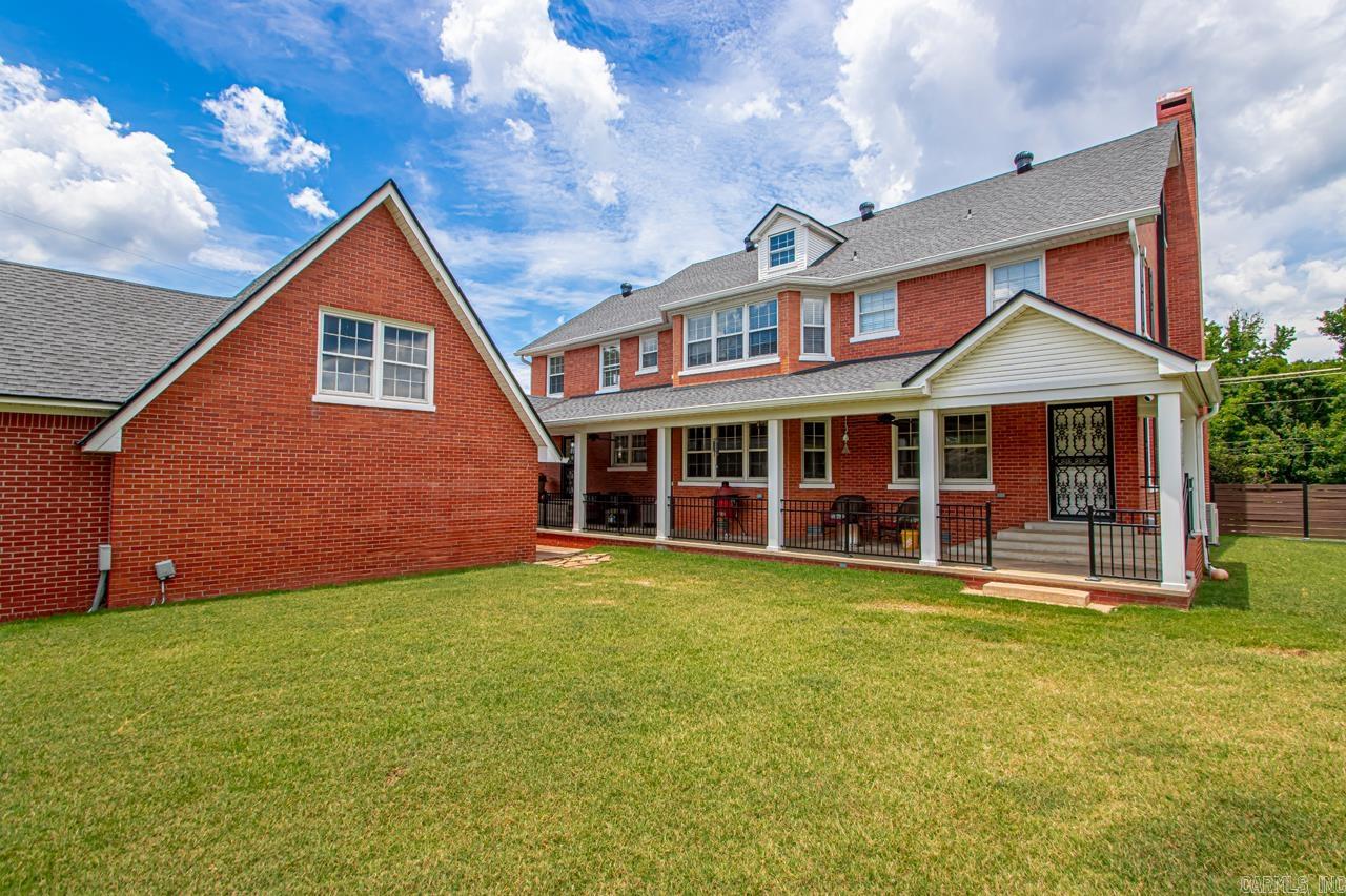 BRENTWOOD - Residential