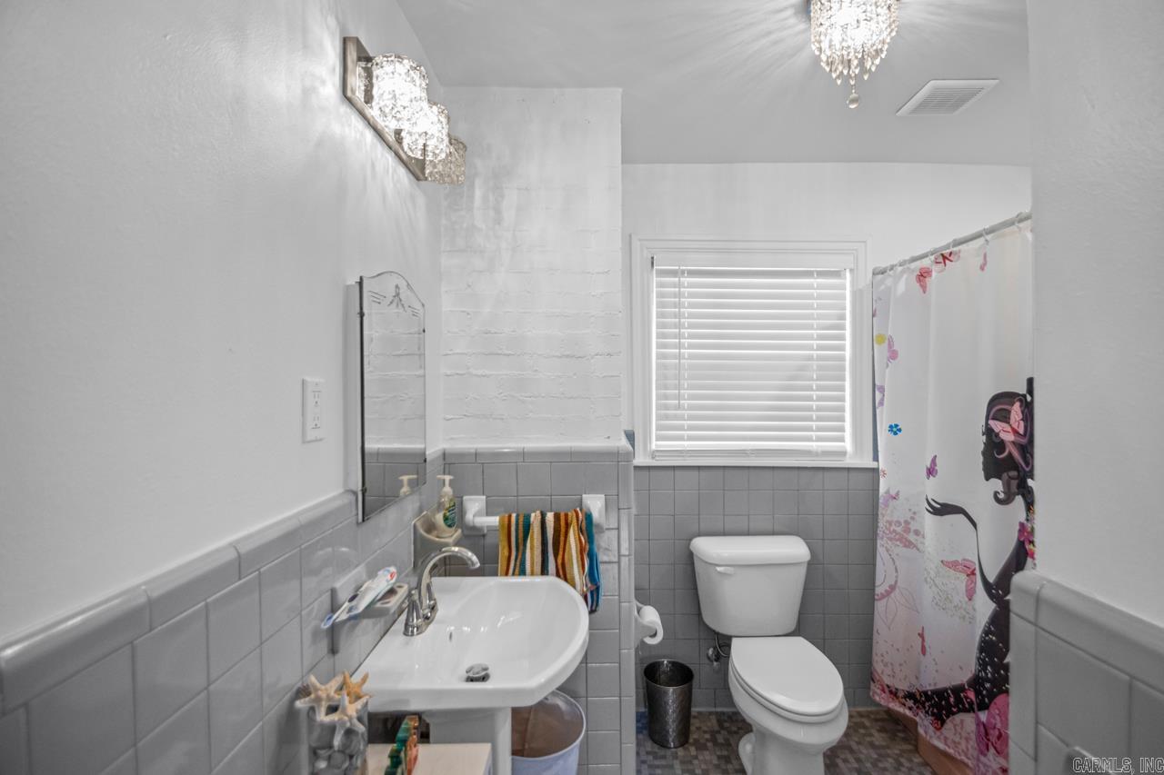 BRENTWOOD - Residential