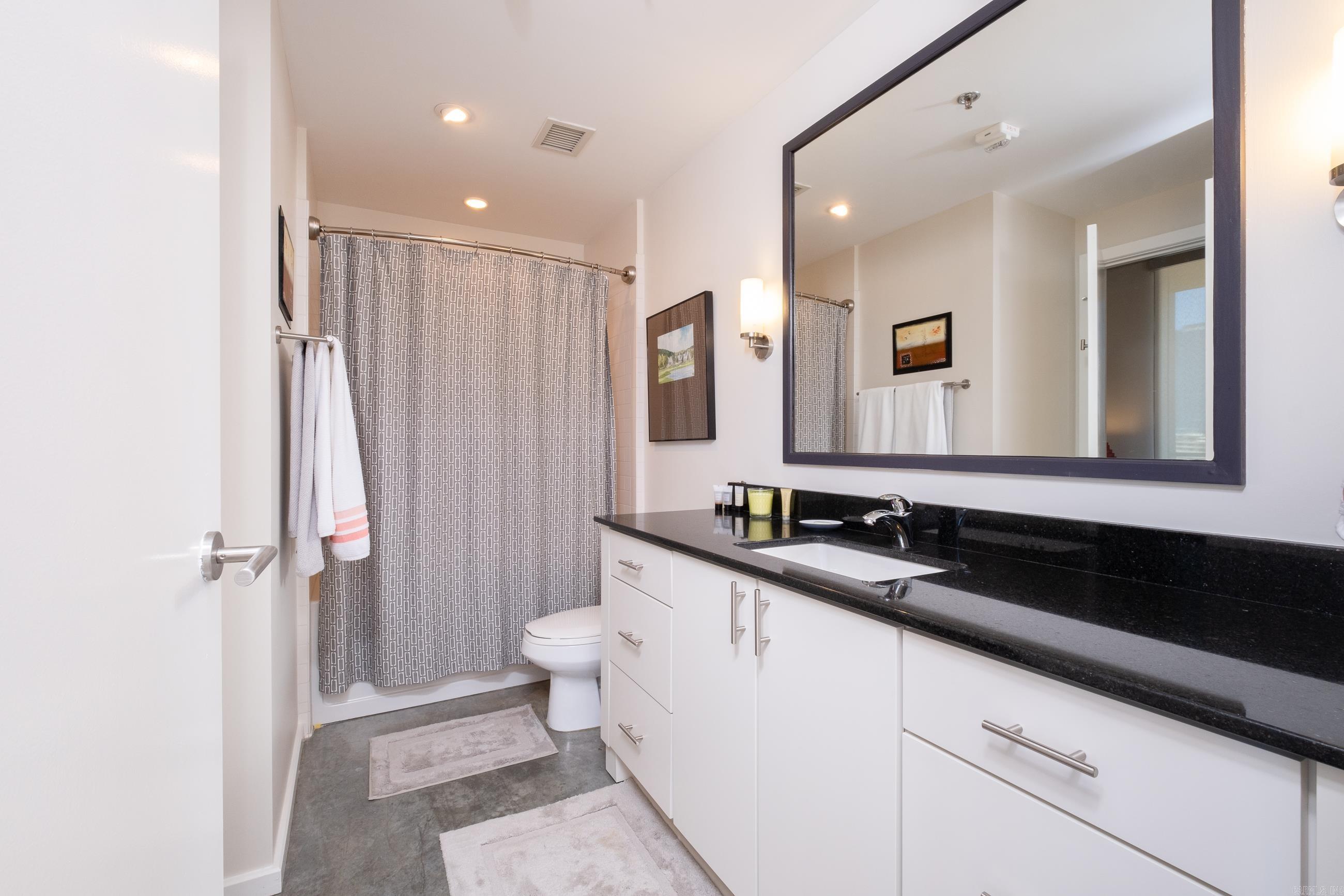 River Market Tower - Residential Lease