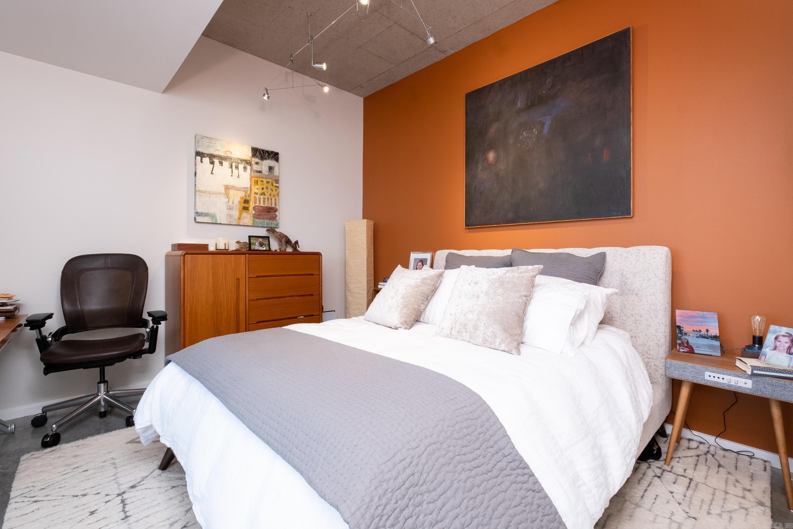 River Market Tower - Residential Lease