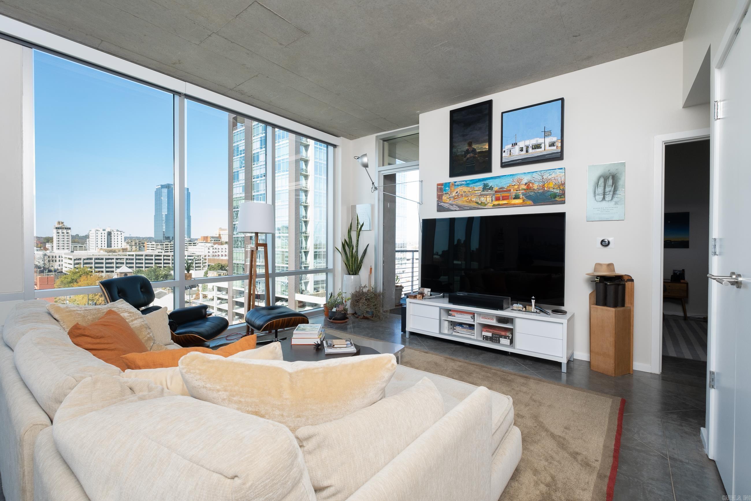 River Market Tower - Residential Lease