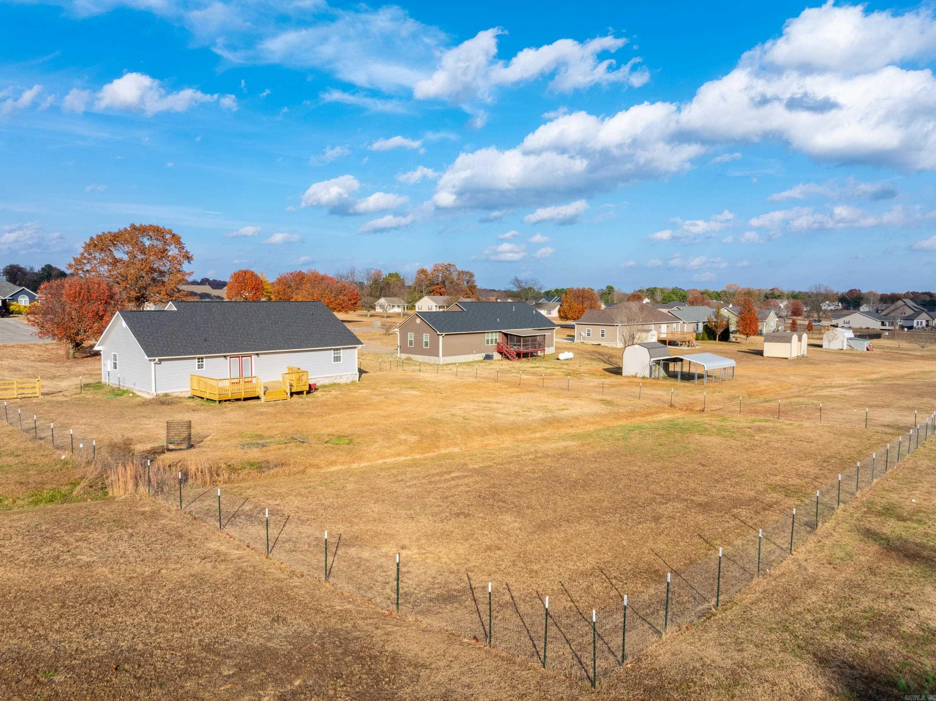 DOUBLE OAK ESTATES - Residential