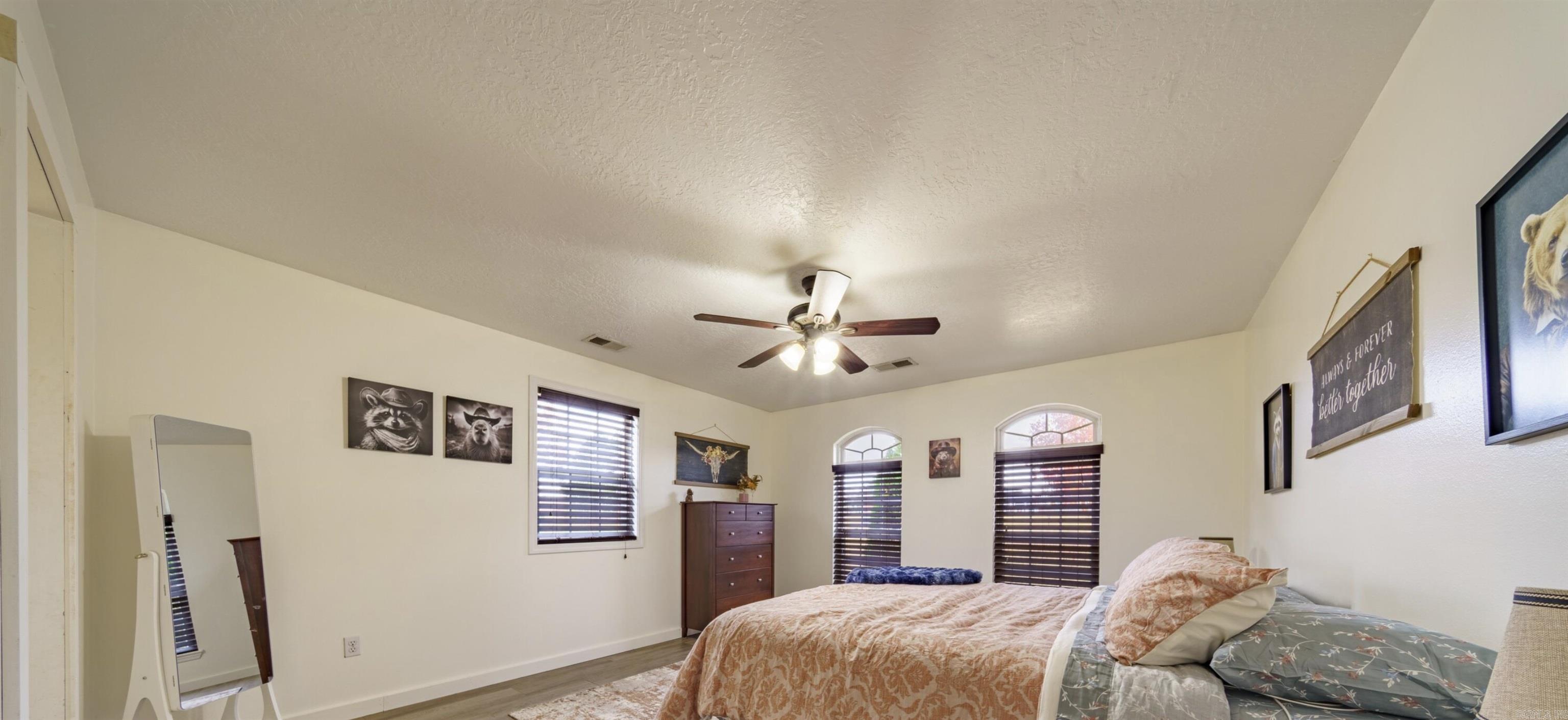 DOUBLE OAK ESTATES - Residential