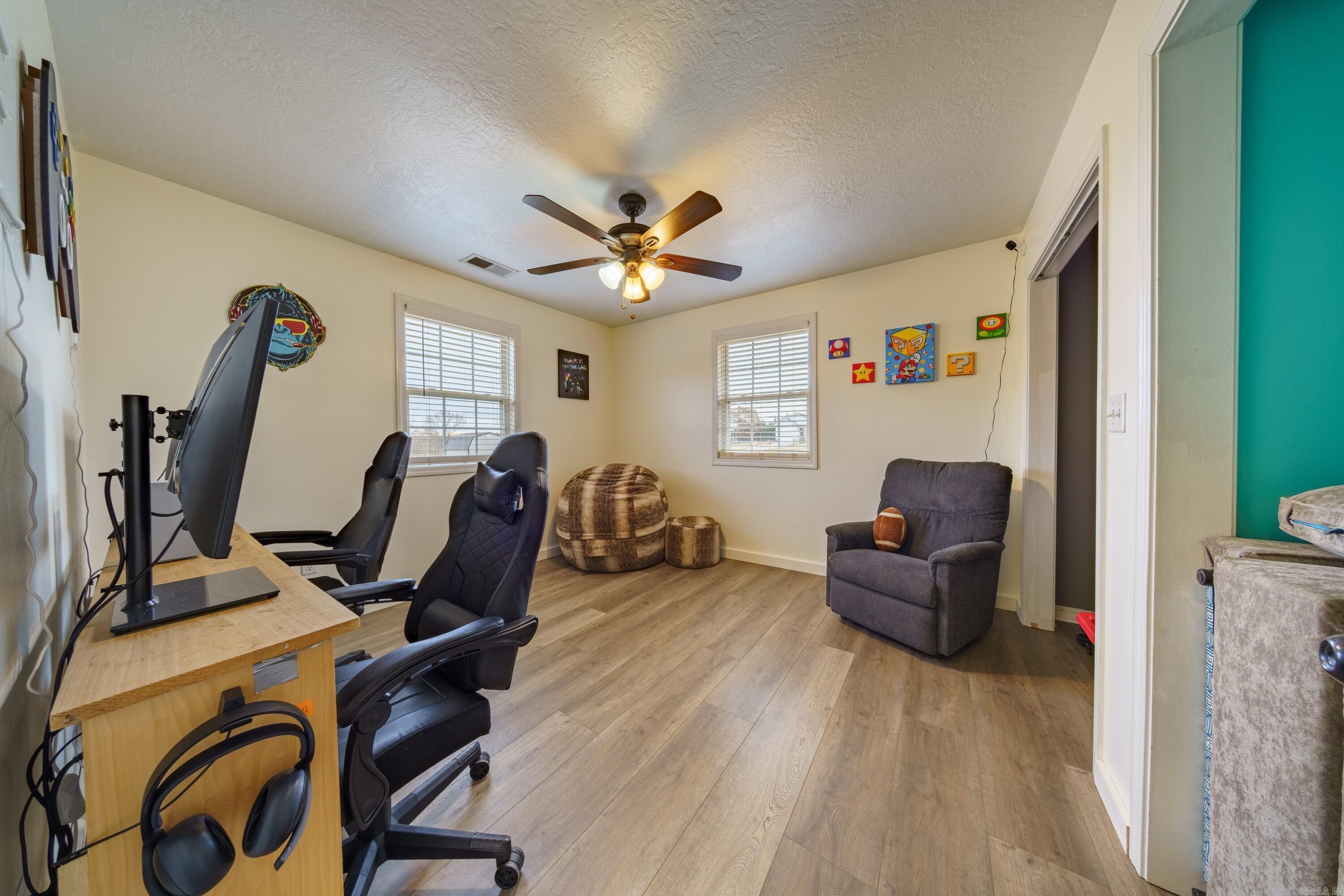 DOUBLE OAK ESTATES - Residential