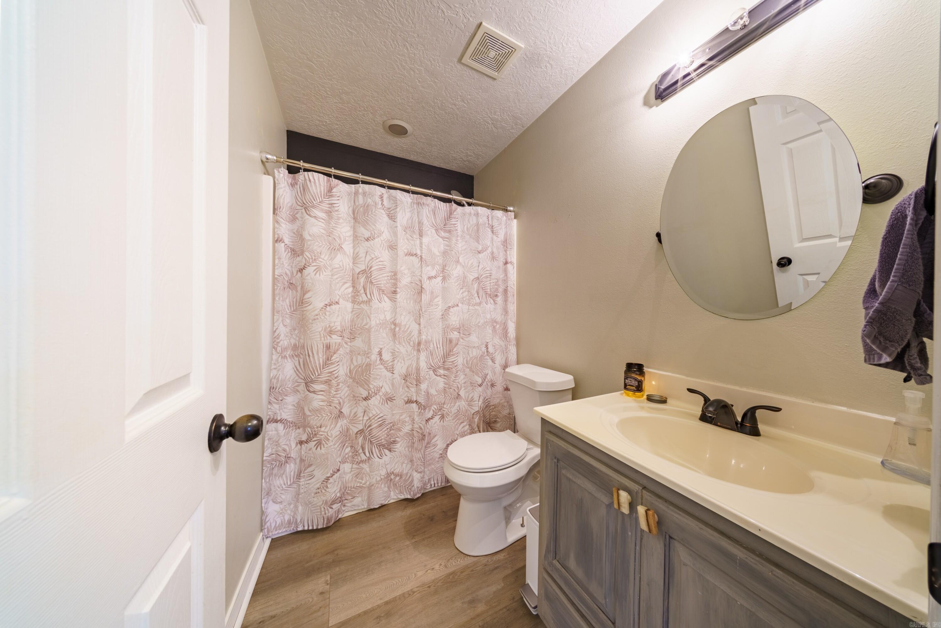 DOUBLE OAK ESTATES - Residential