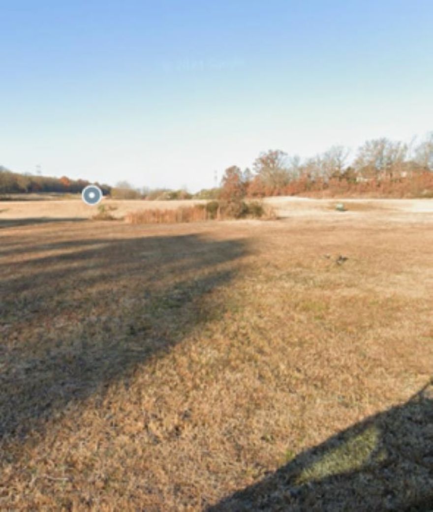 Level lot in Greystone subdivision.